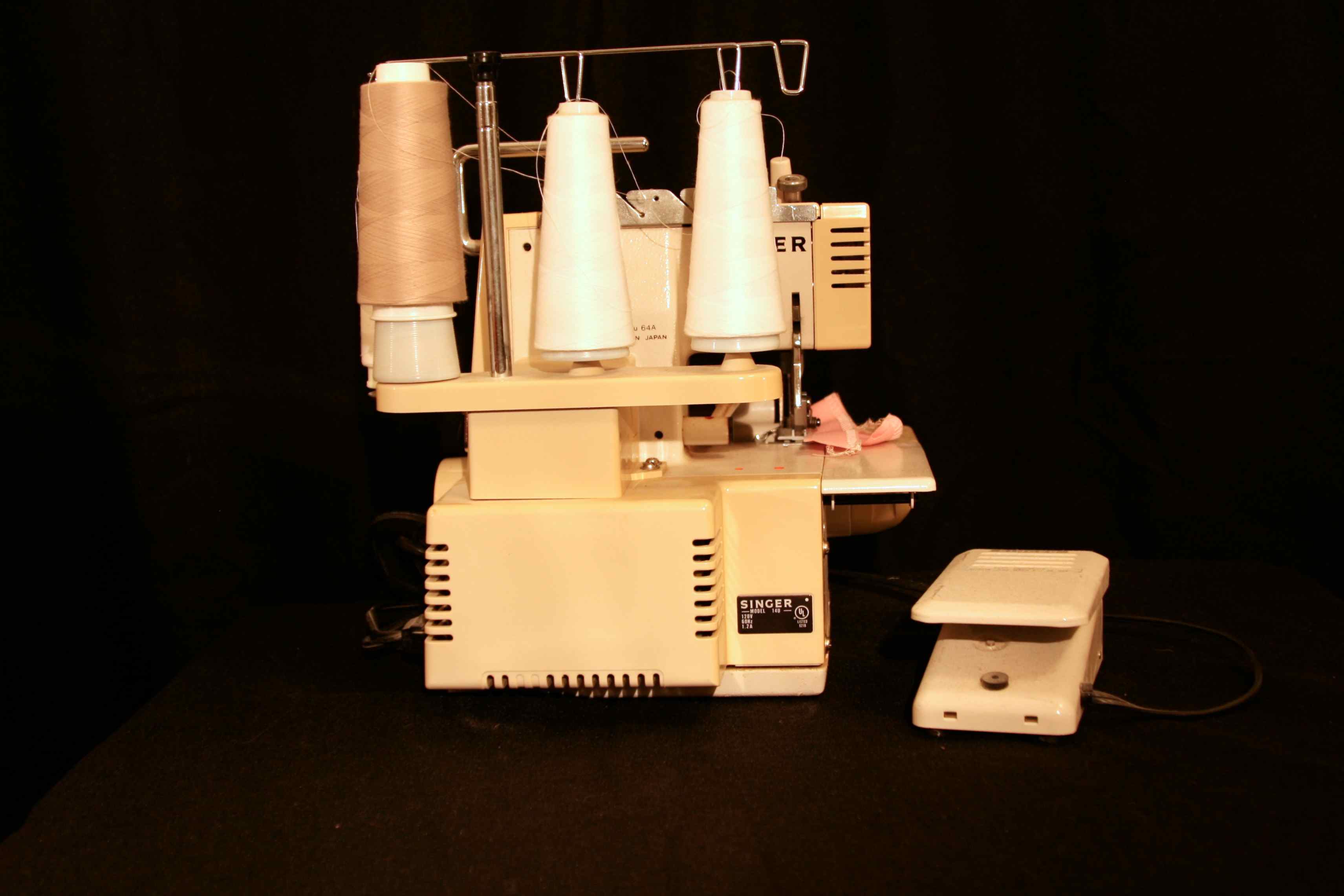 Singer Ultralock Machine