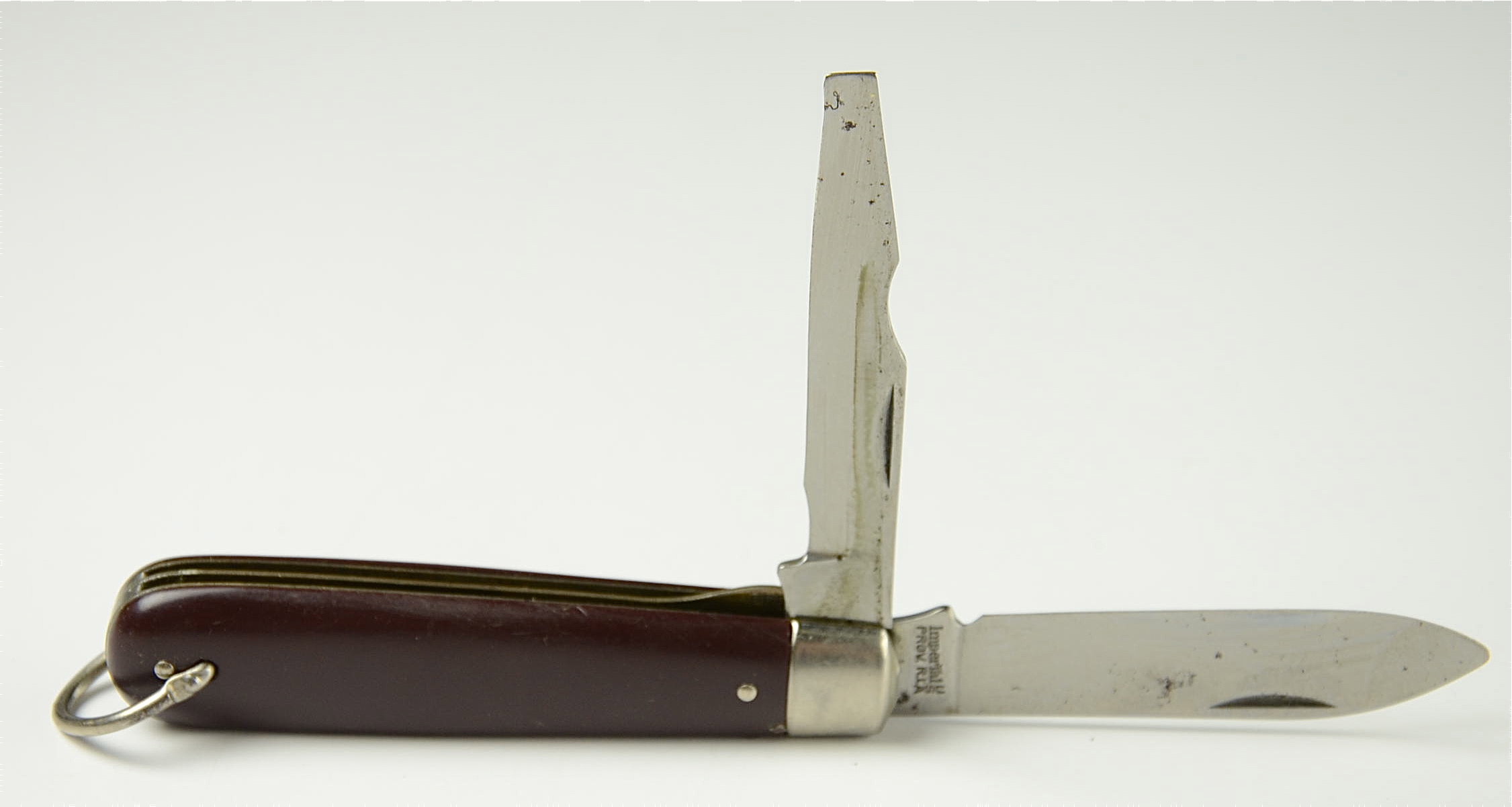 Group of (4) various pocket knives.