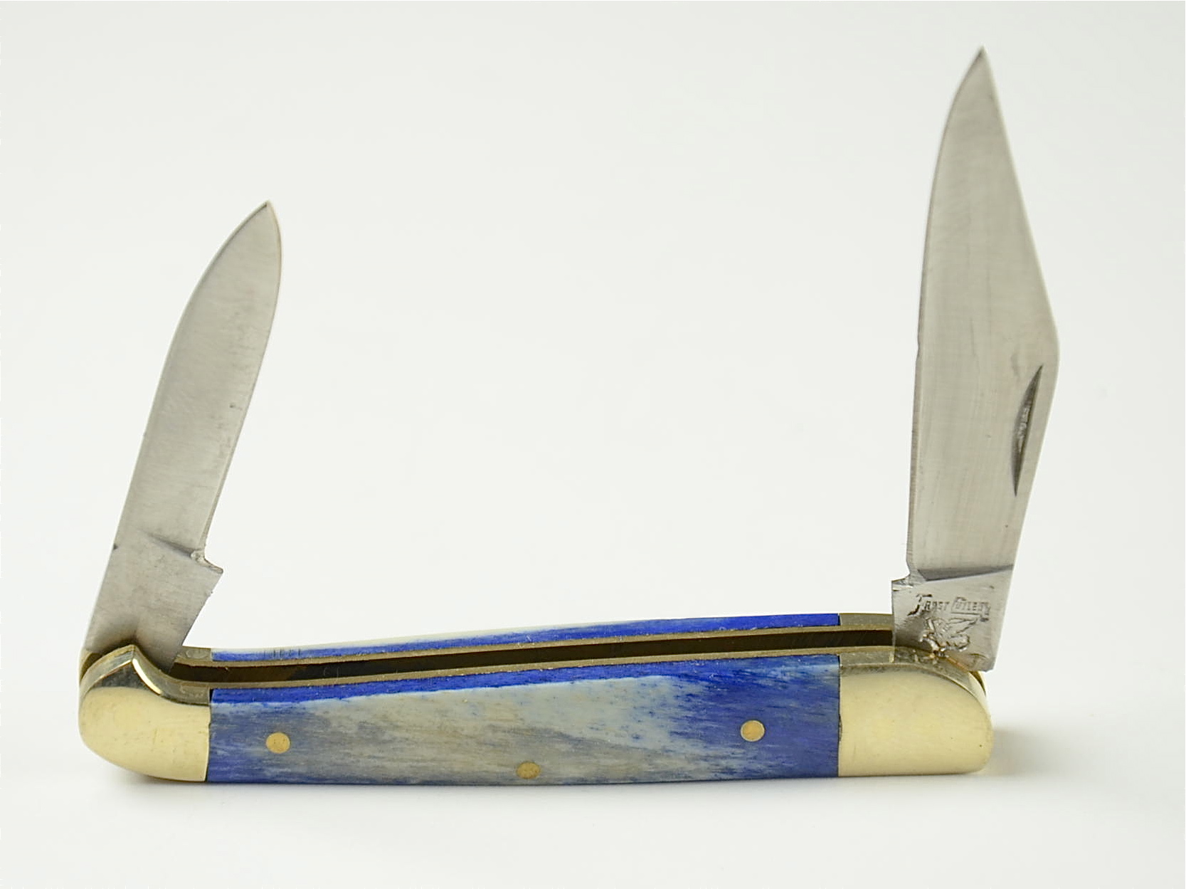 Group of (4) various pocket knives.