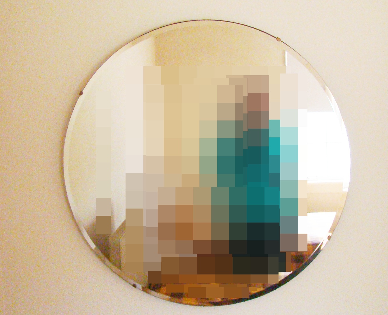 Vintage Round Mirror With Beveled Glass.