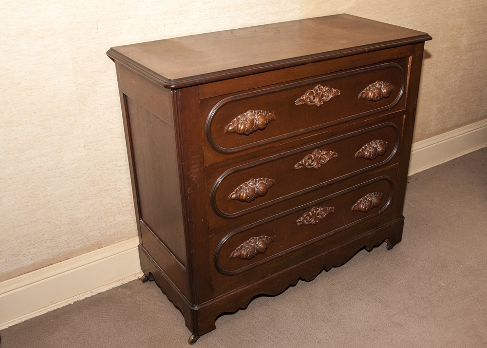 Victorian Walnut Chest of Drawers with Fantastic Carved Fruit Pulls 