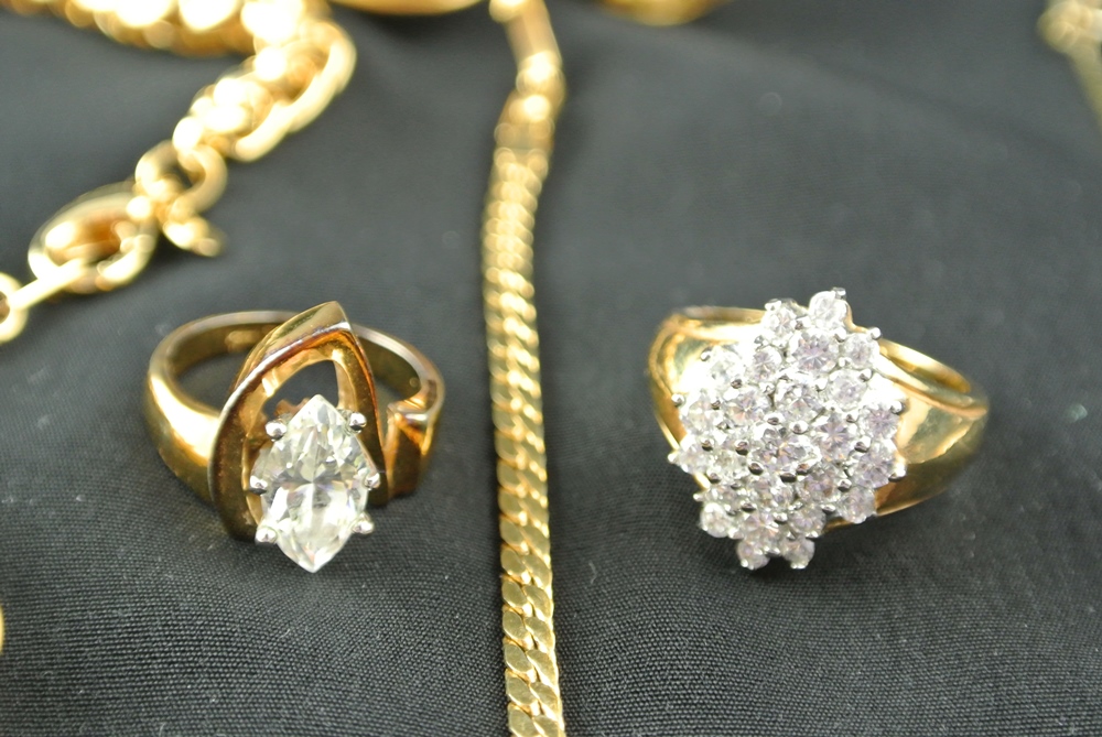 Vintage & Modern Ladies Fashion Gold Tone Jewelry