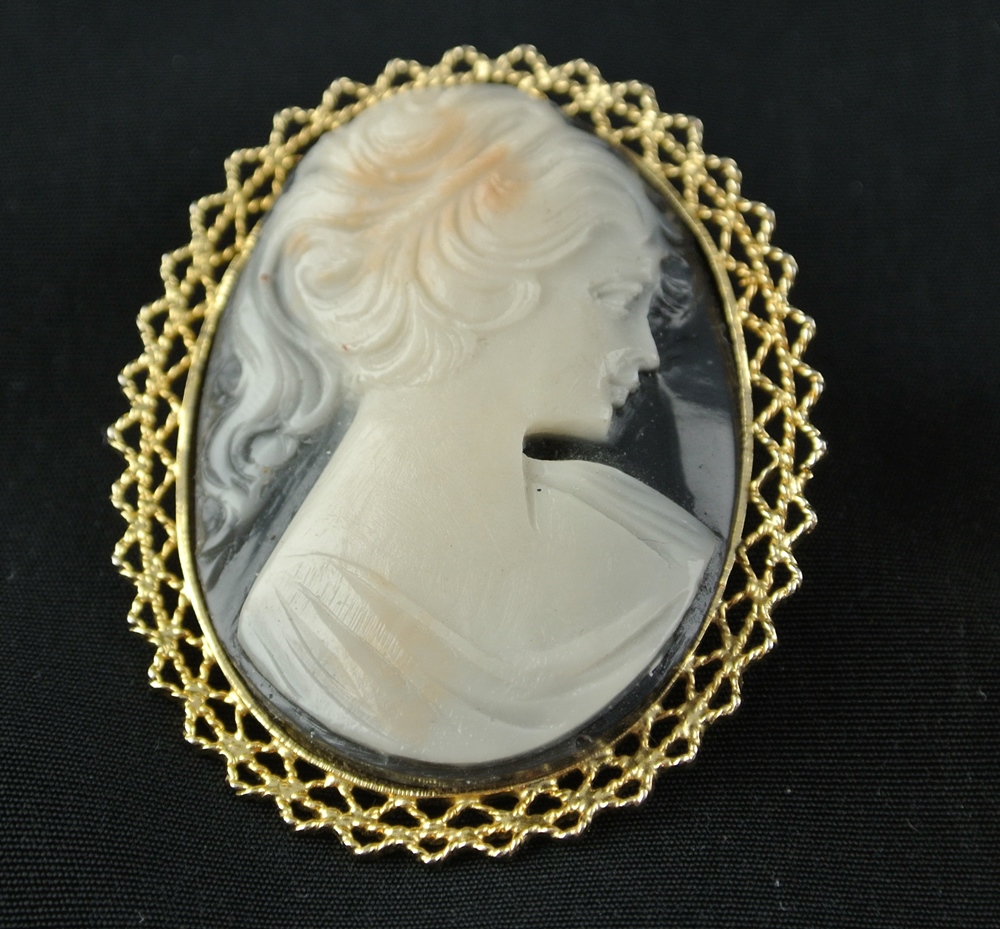 Vintage & Modern Ladies Fashion Gold Tone Jewelry