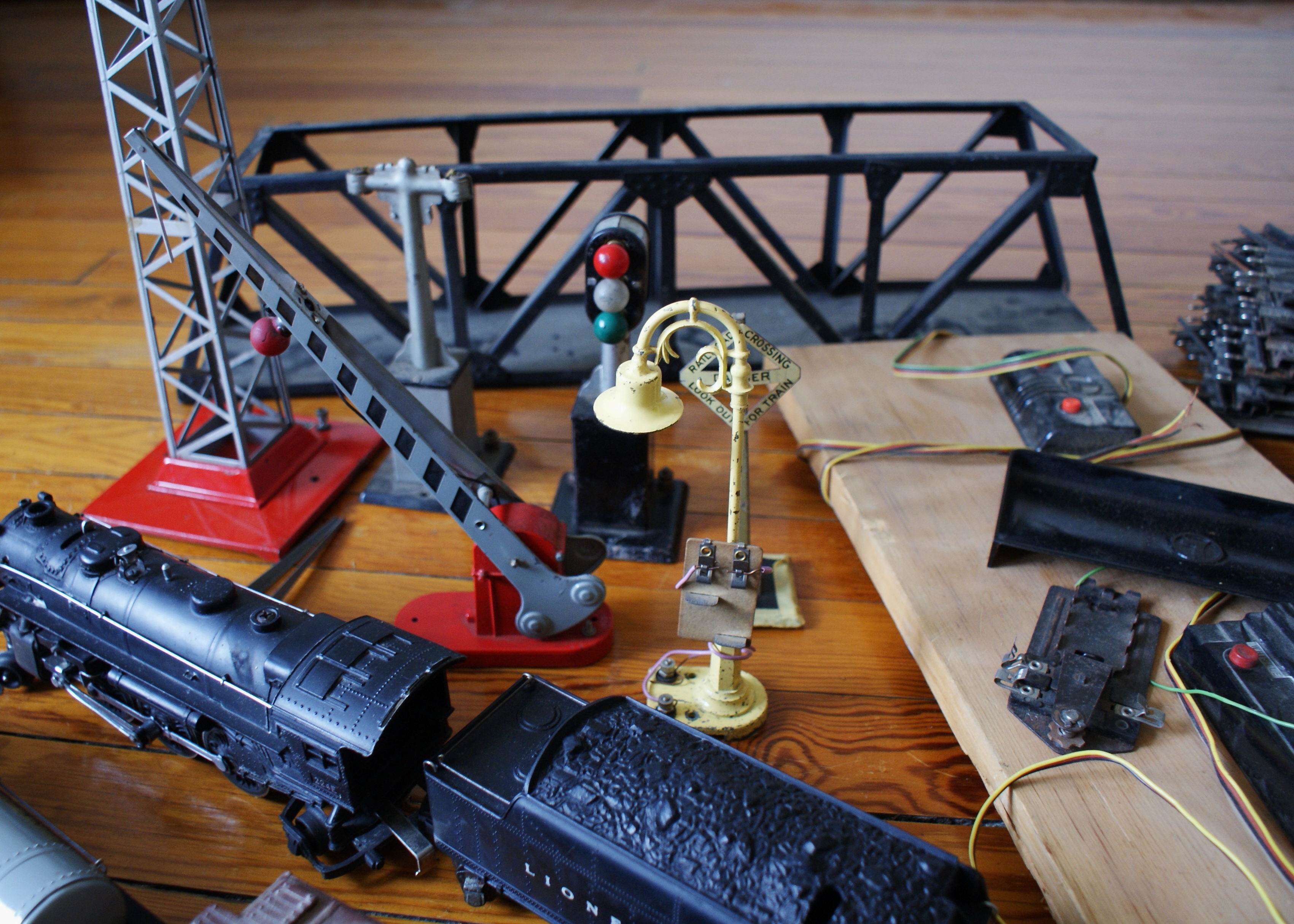 1920's - 1940's Lionel Train Set