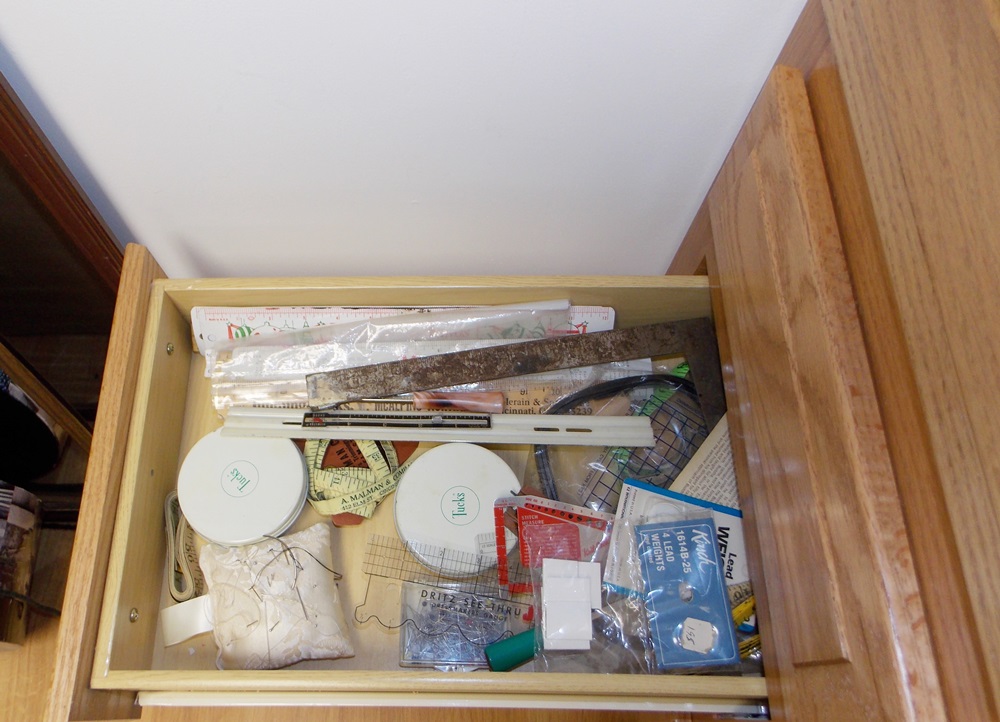 Janome Memory Craft 9000 Sewing Machine and Supplies