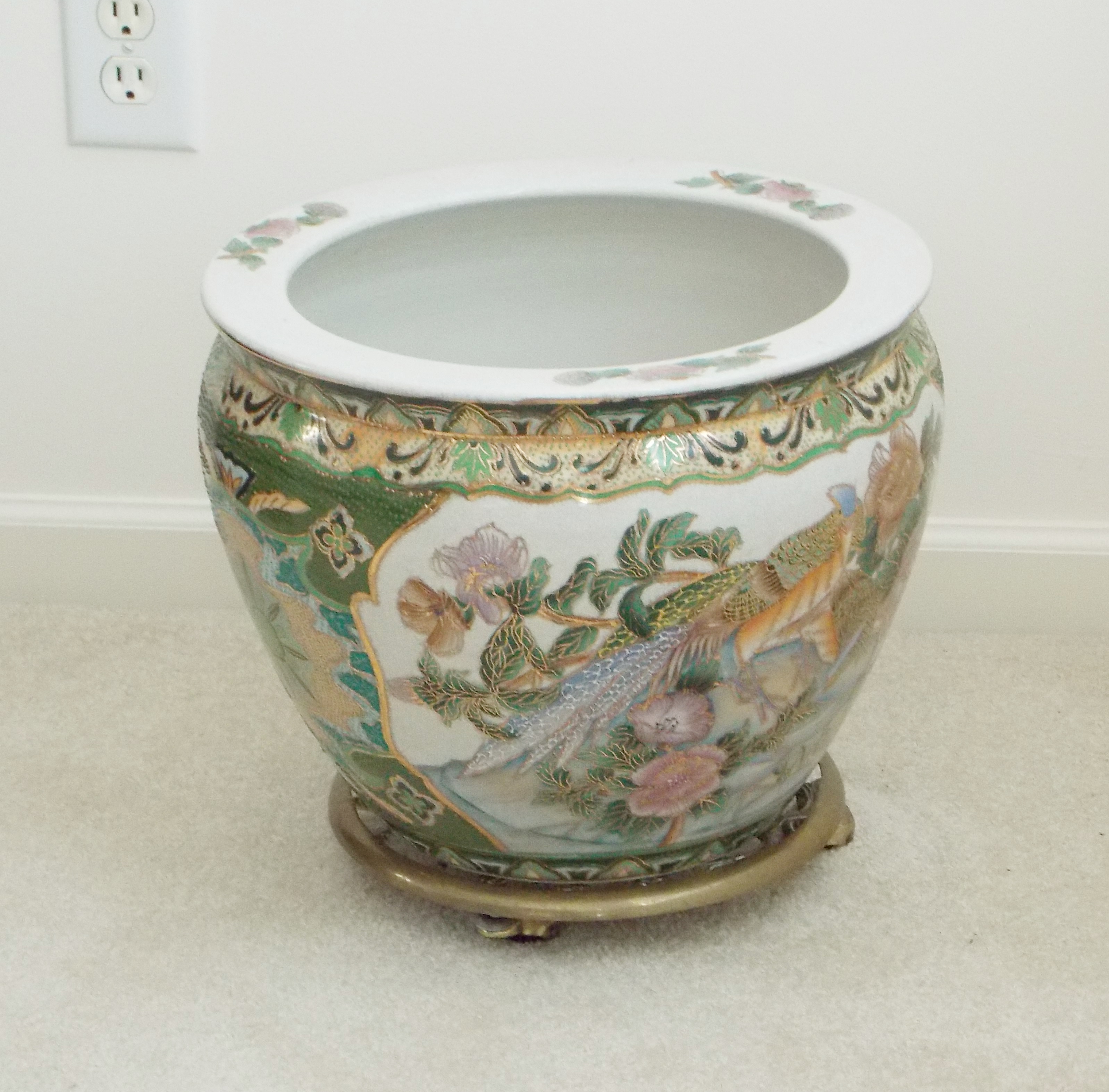 Large Ceramic  Fish Pot
