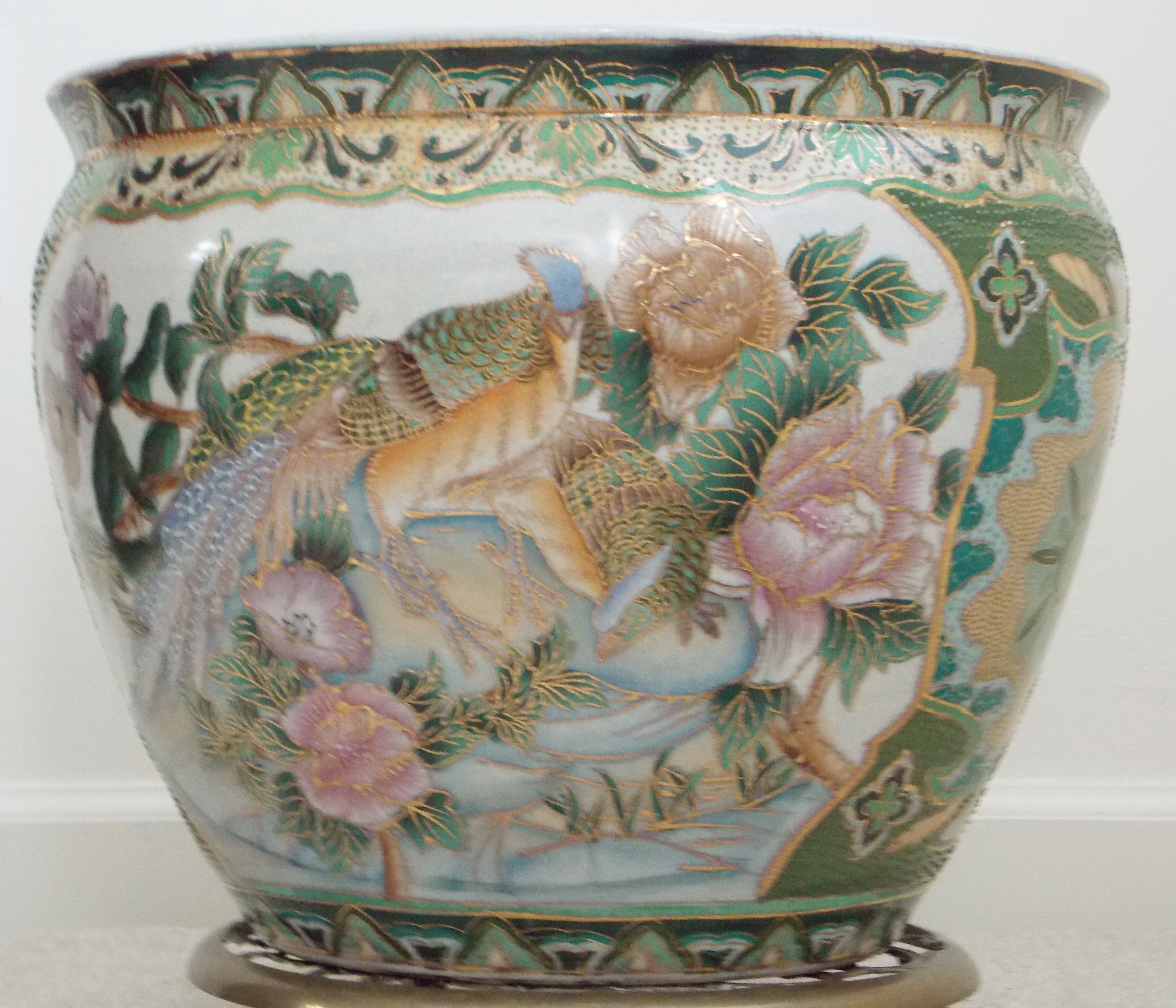Large Ceramic  Fish Pot