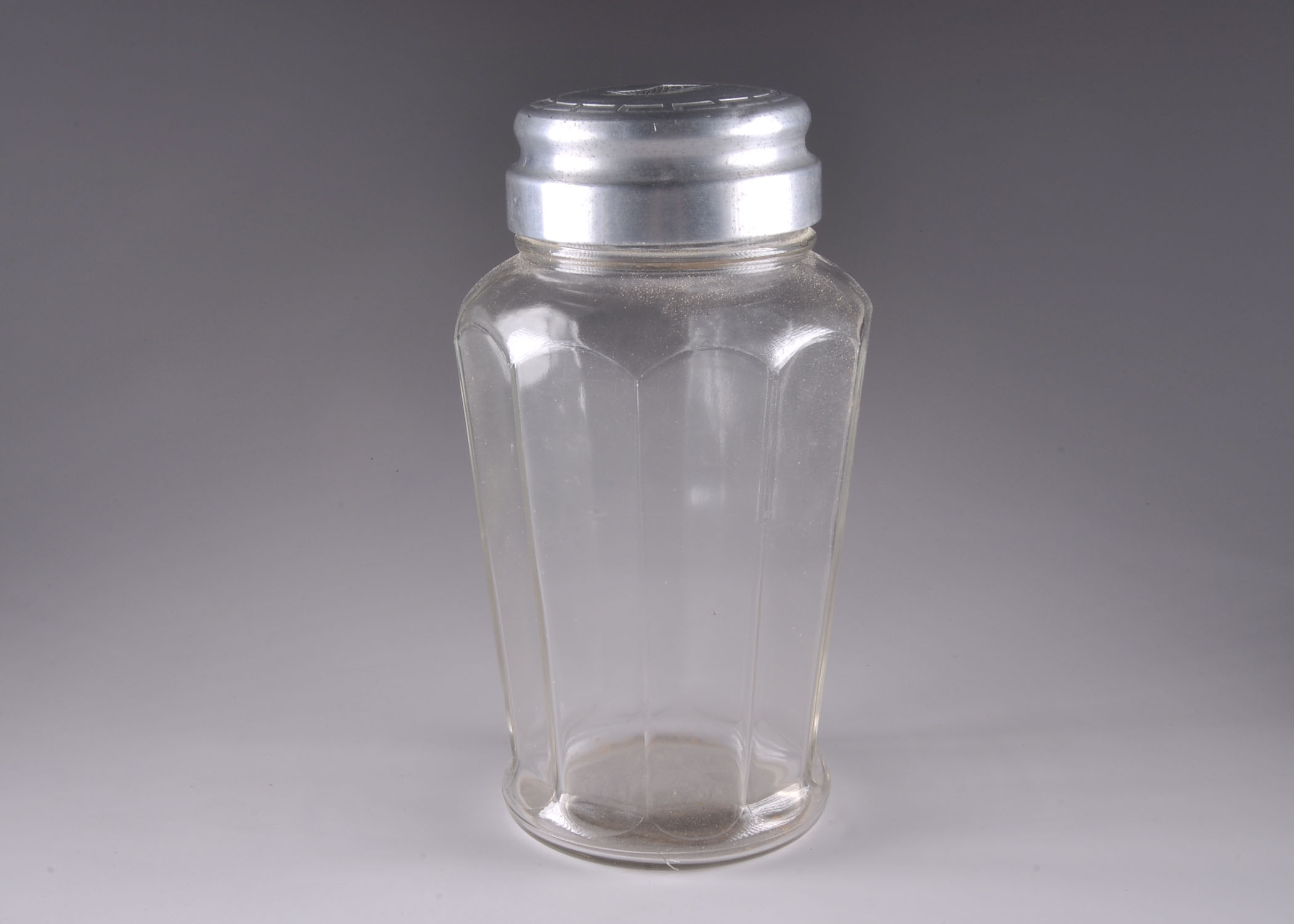 Aridor Glass Countertop Candy Jar