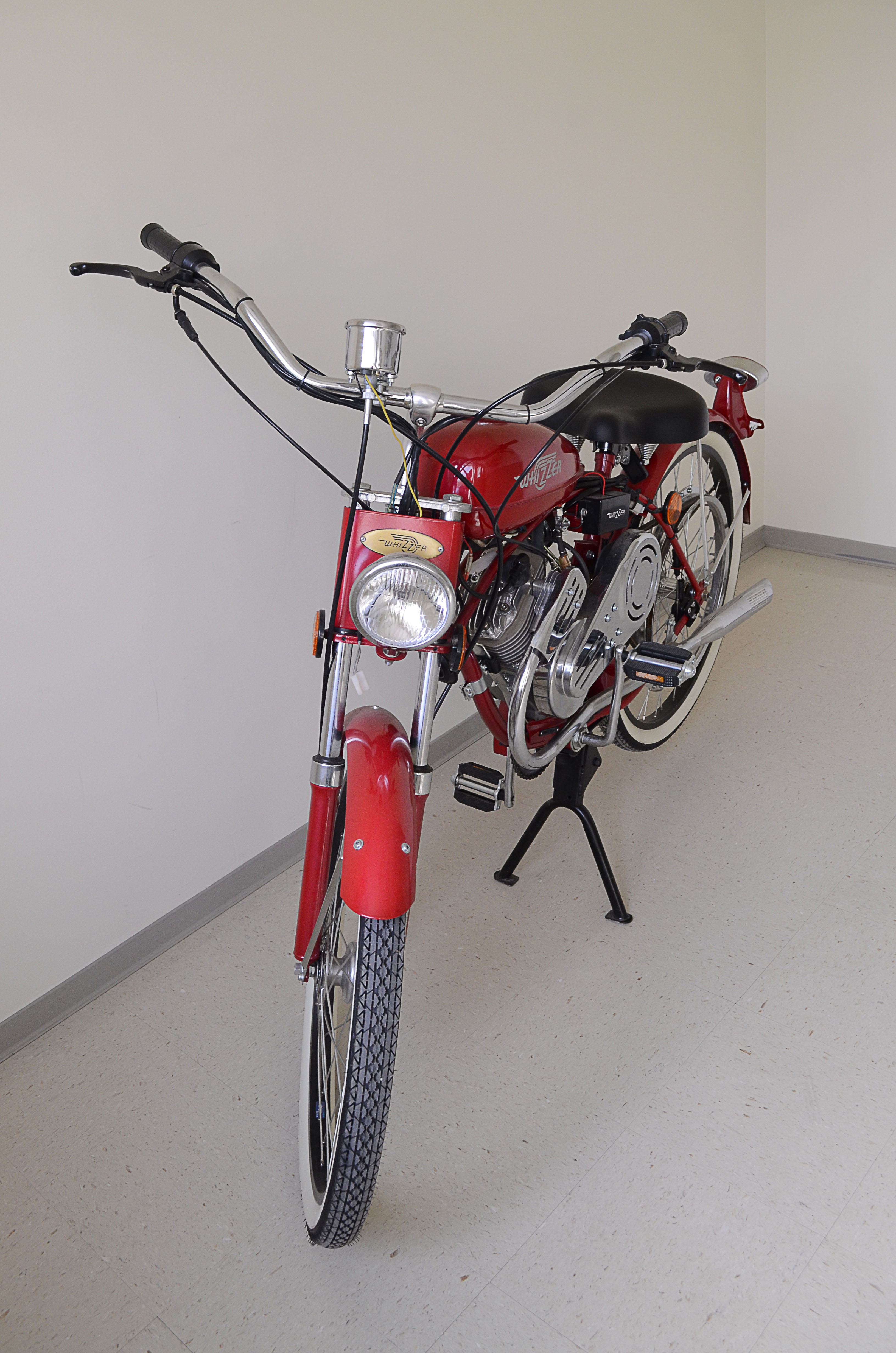 Whizzer Pacemaker II Motorbike 2005