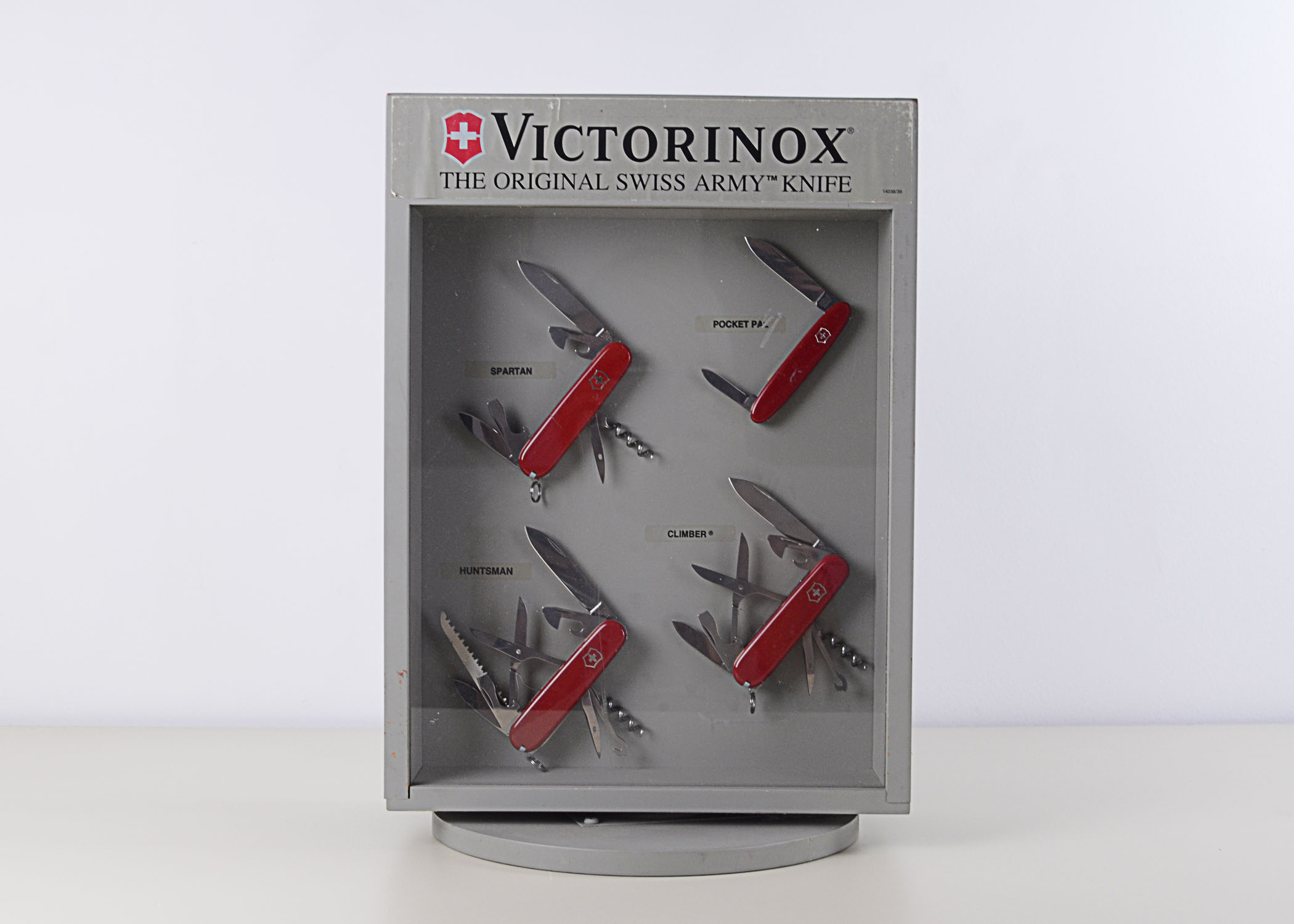 Great Victorinox Swiss Army Knife Store Display with Original Knives