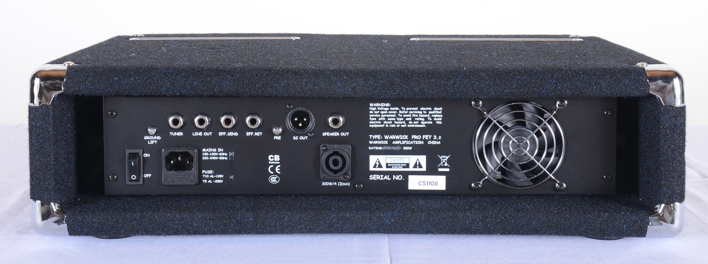 Warwick Pro Fet 3.2 300W Bass Amp Head Mounted in Carpeted Case