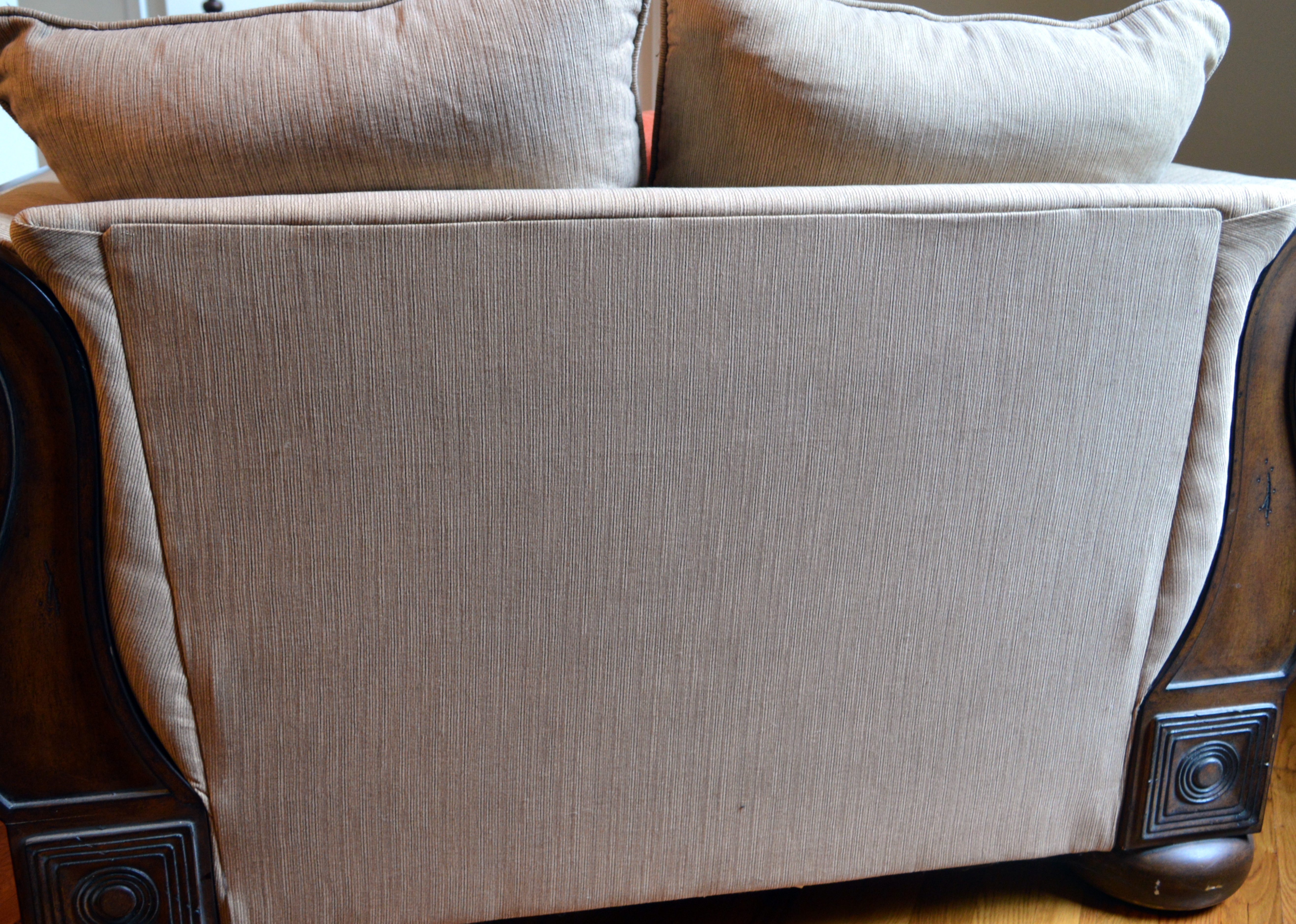 Alexvale Oversized Upholstered Chair