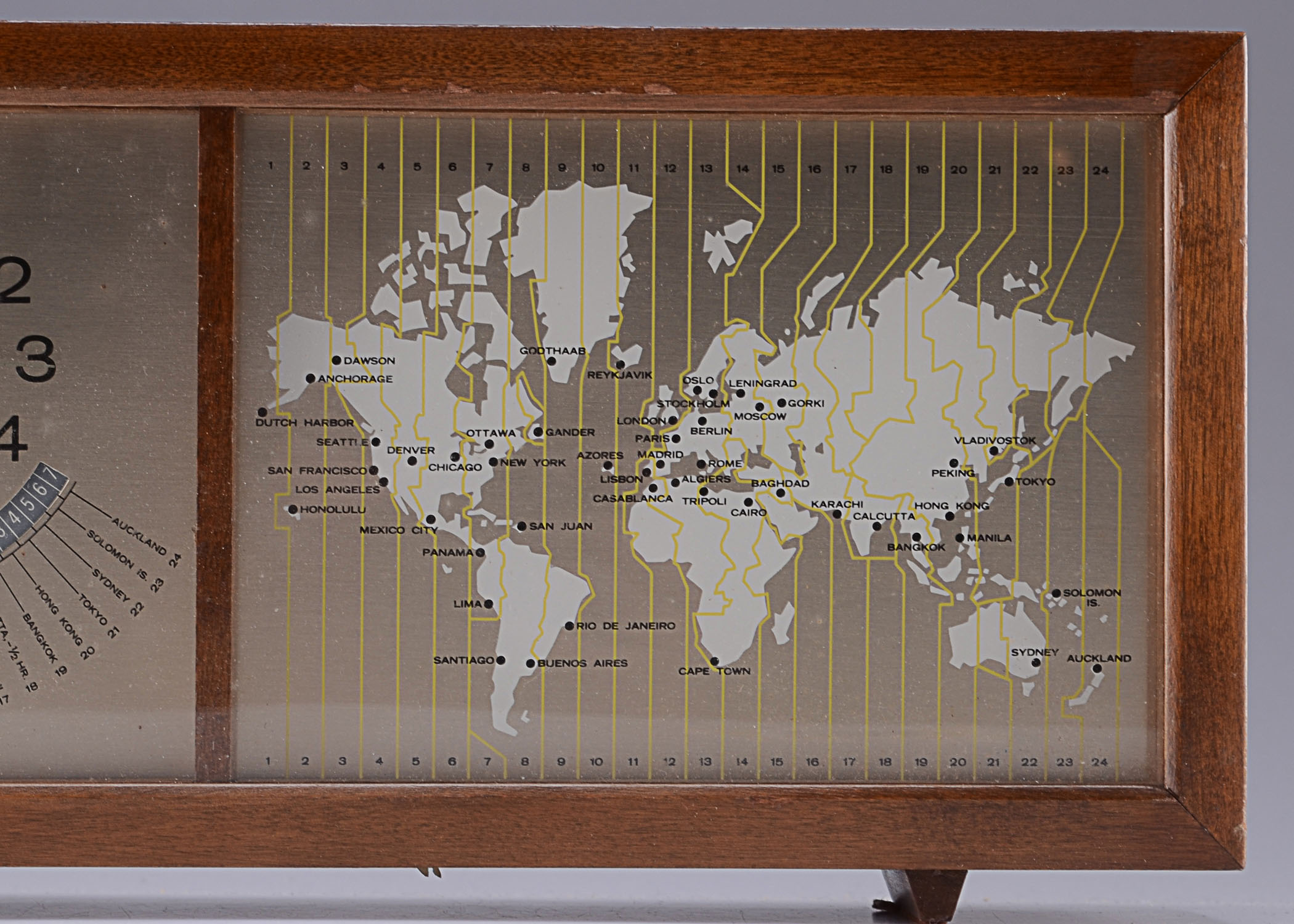 General Electric Model 8111 Terrestrial Time Clock
