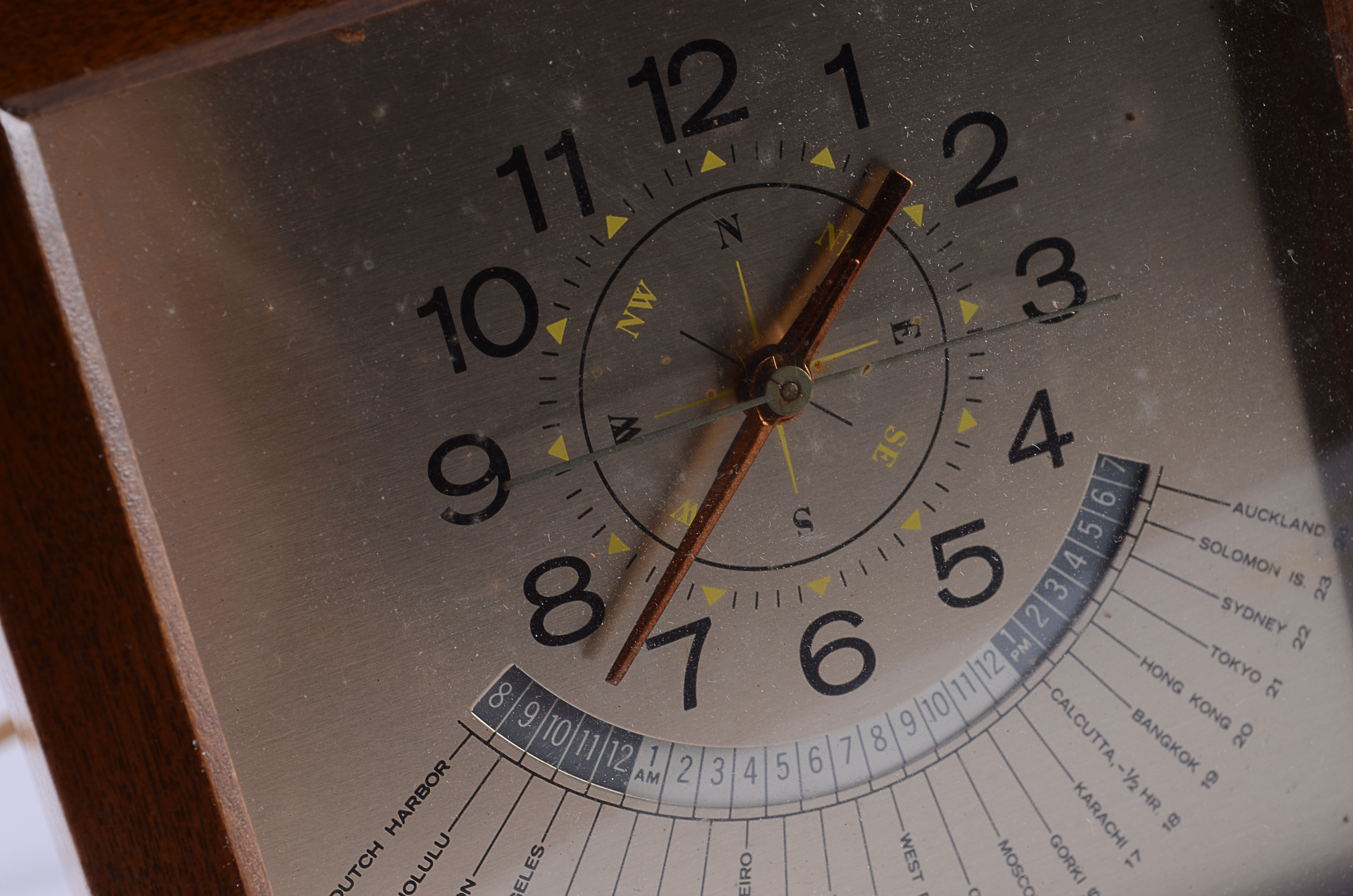 General Electric Model 8111 Terrestrial Time Clock