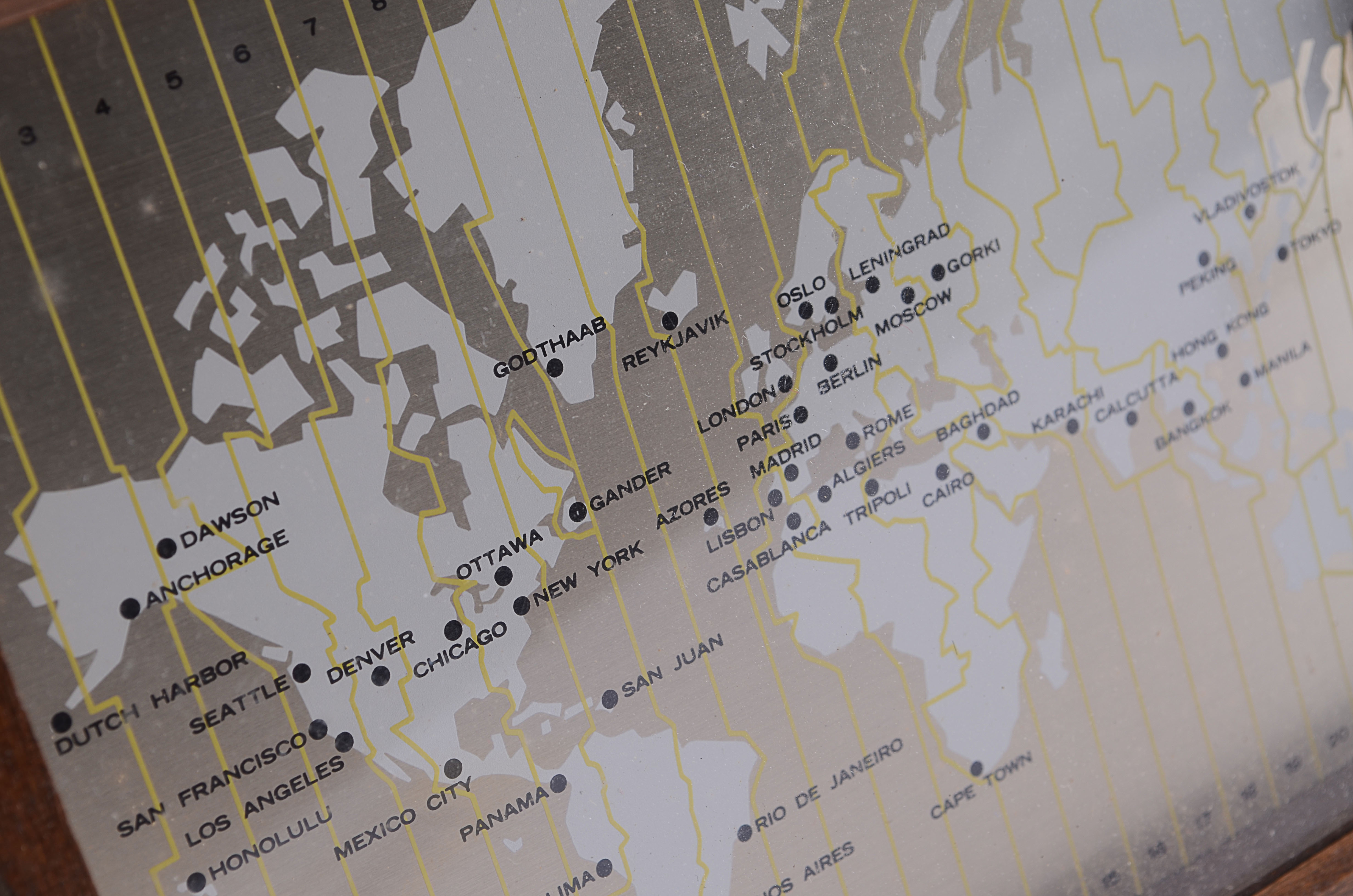 General Electric Model 8111 Terrestrial Time Clock