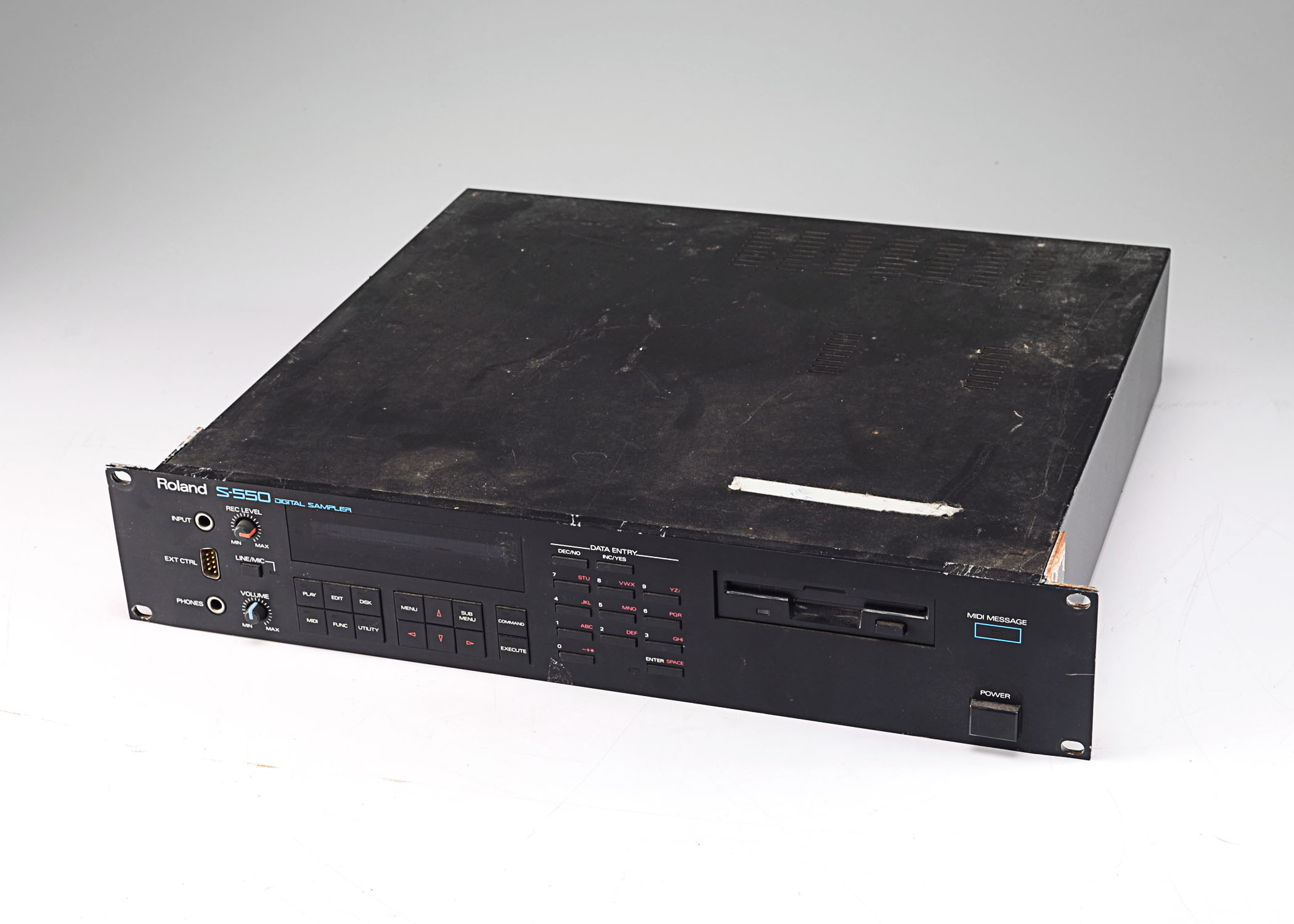 Roland S-550 Digital Sampler