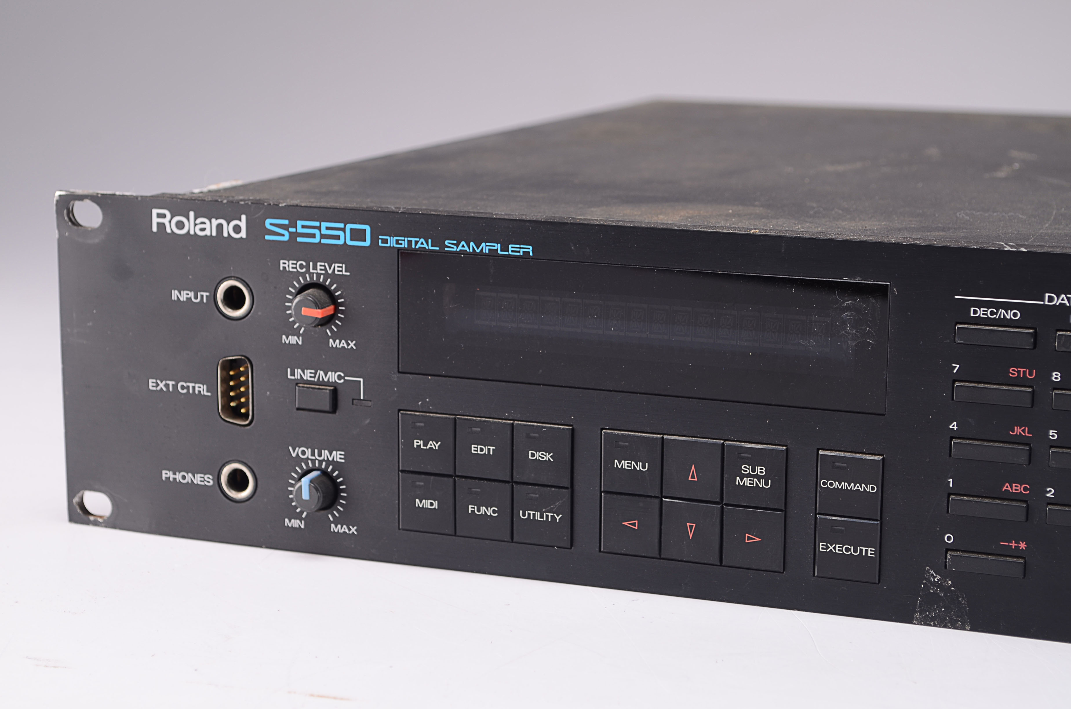 Roland S-550 Digital Sampler