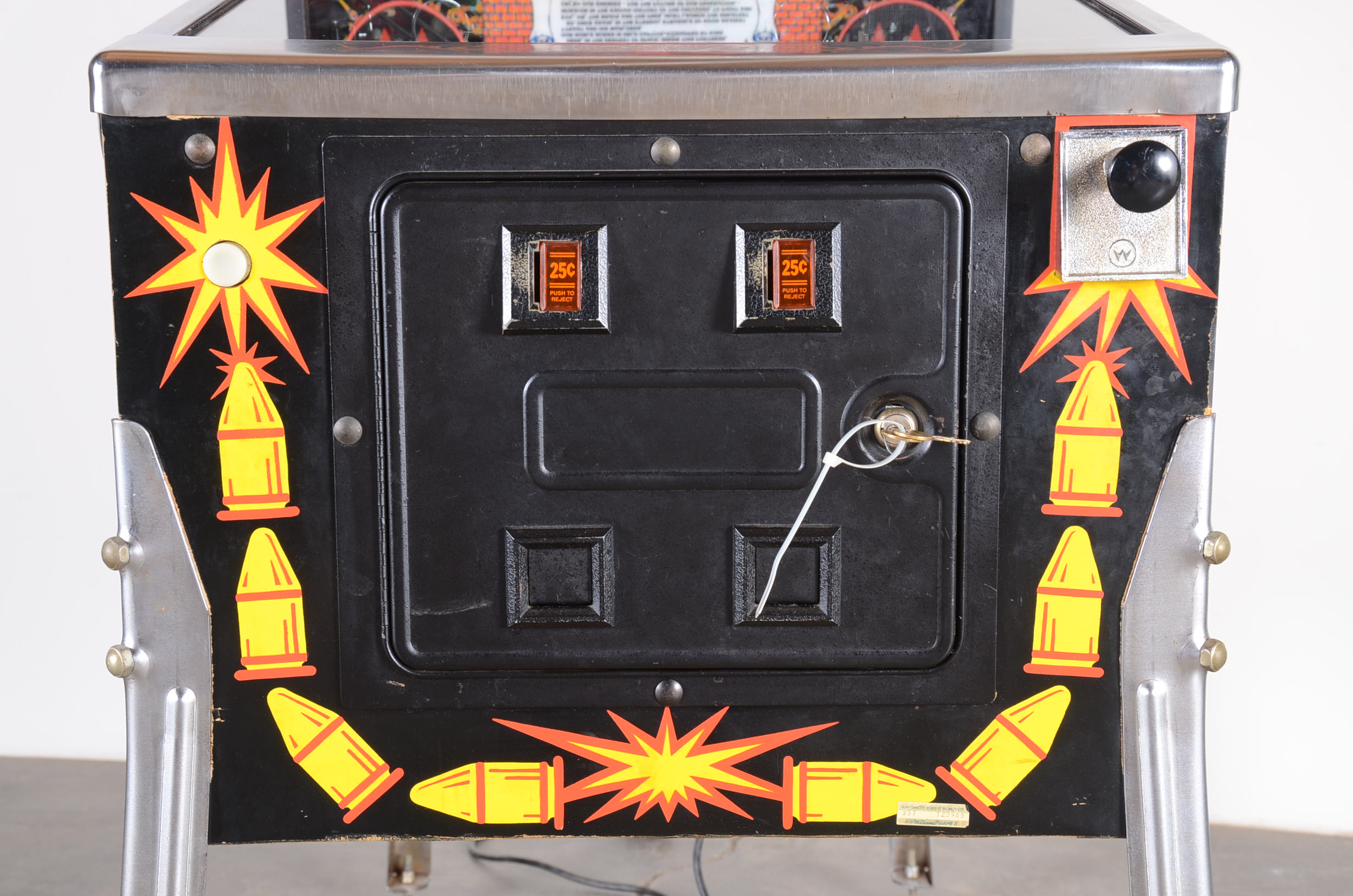 Big Guns Pinball Game by Williams