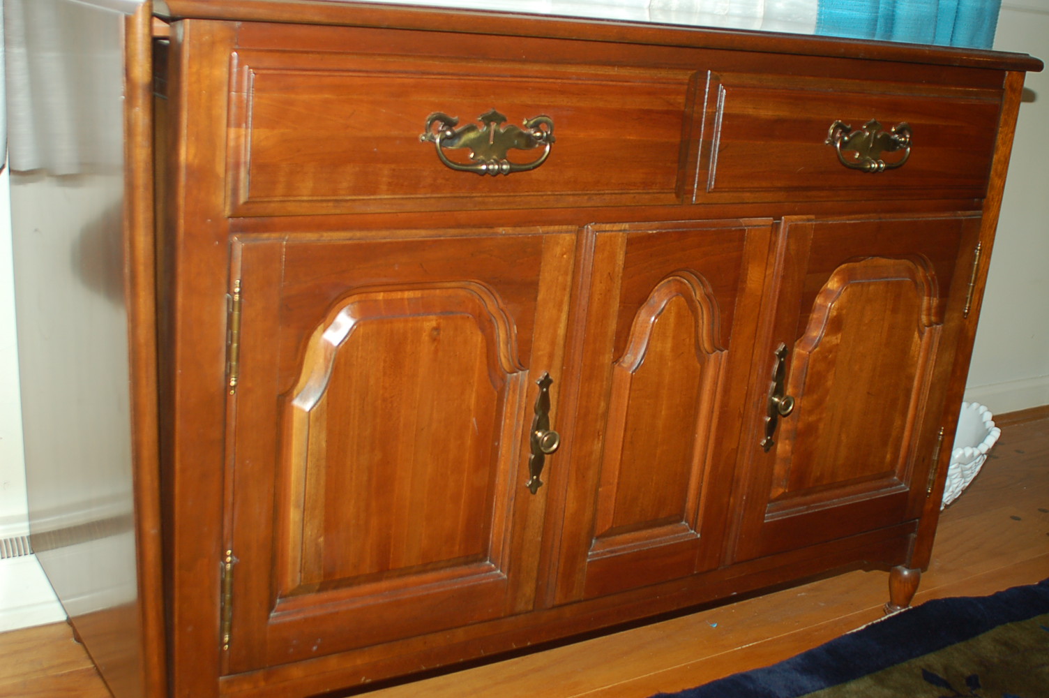 Thomasville Cherry Sideboard with Dropleaf