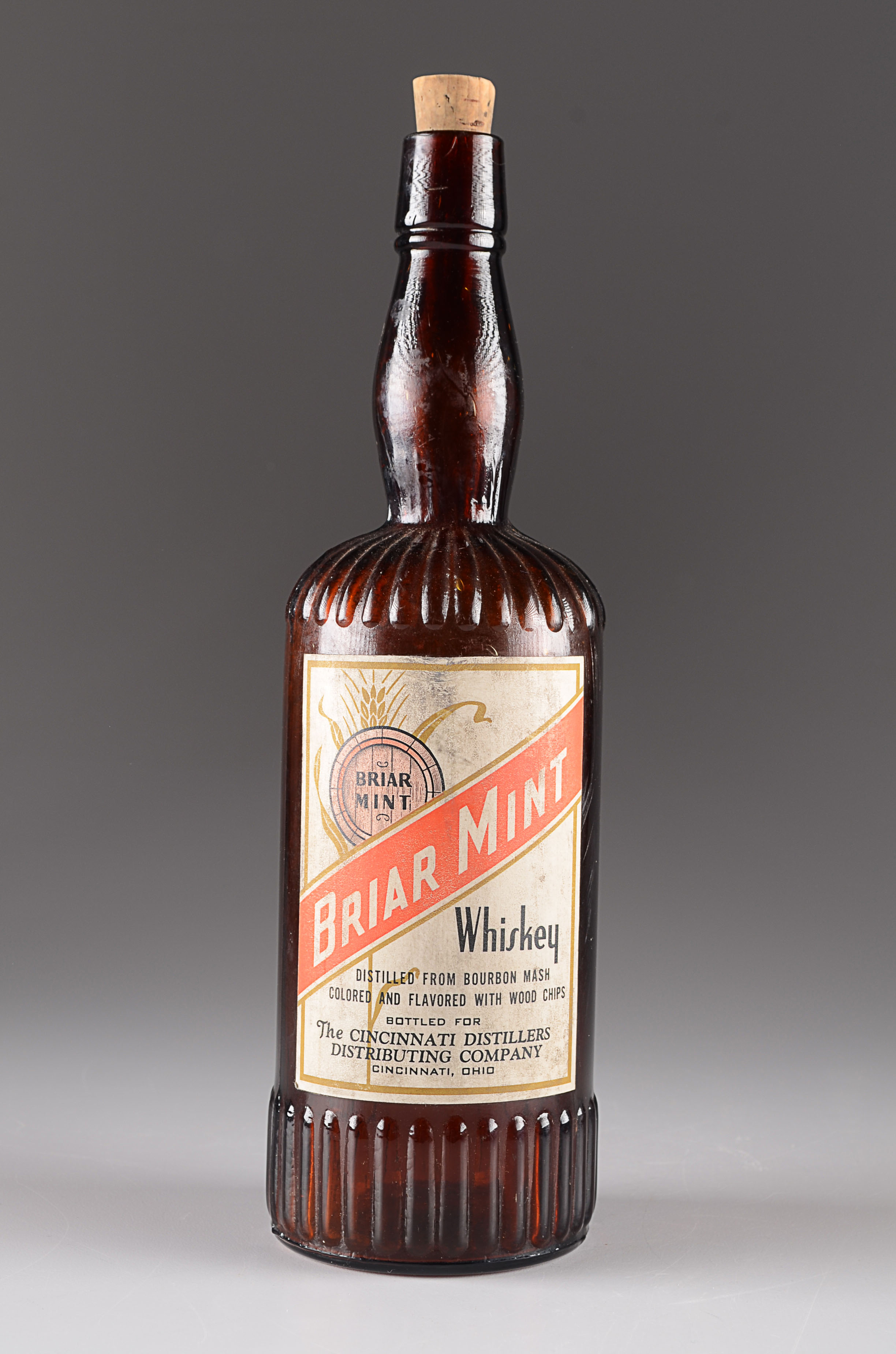 Antique Briar Mint Cincinnati Whiskey Bottle 