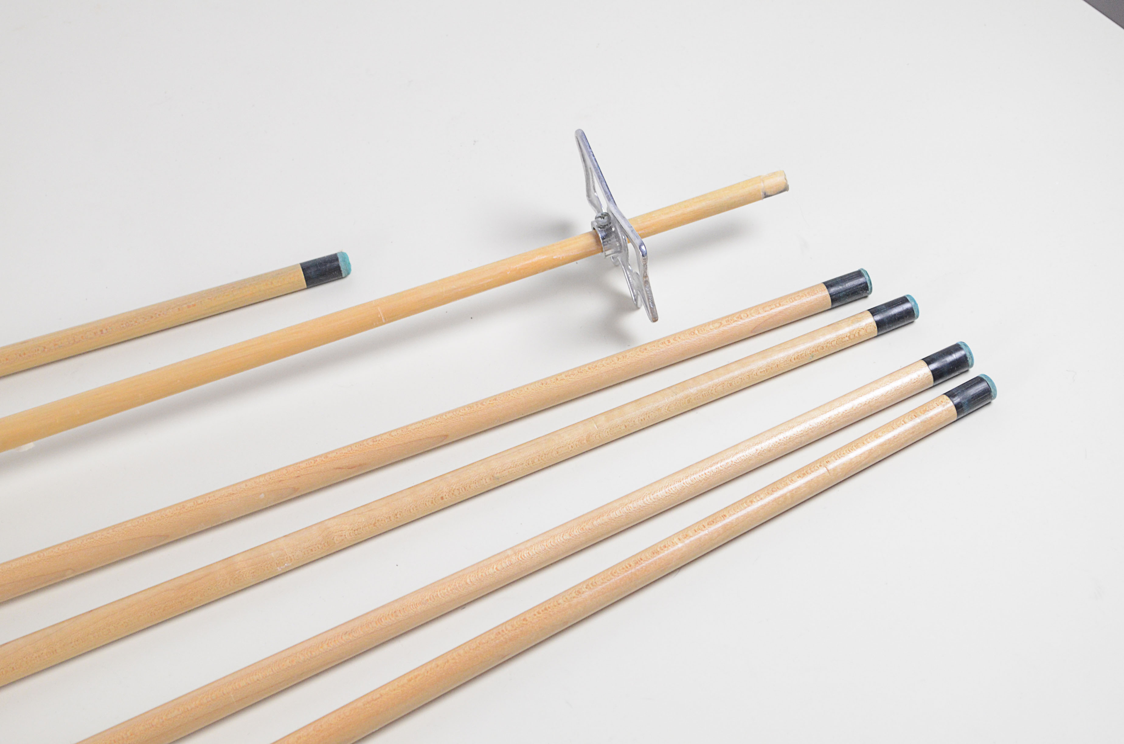 6 Billiards Cue Sticks