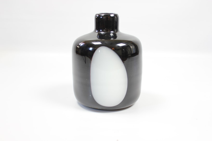 Modern Black and White Glass Vase