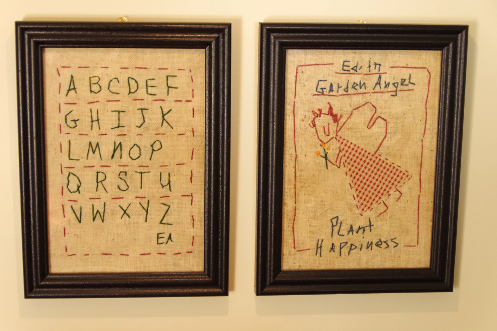 Vintage Doll Bedroom with Furniture, Accessories and Dolls