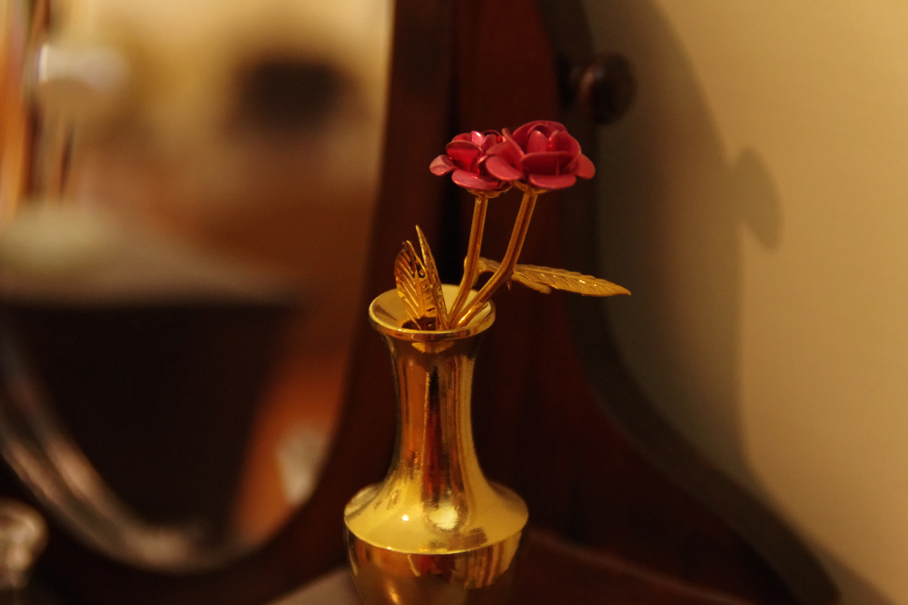 Vintage Doll Bedroom with Furniture, Accessories and Dolls