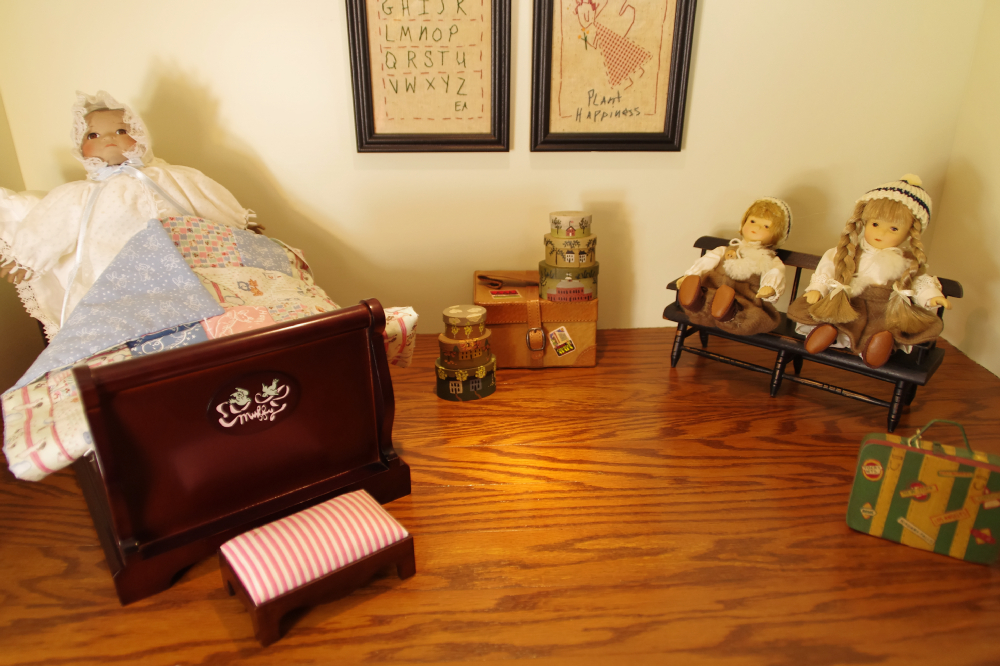 Vintage Doll Bedroom with Furniture, Accessories and Dolls