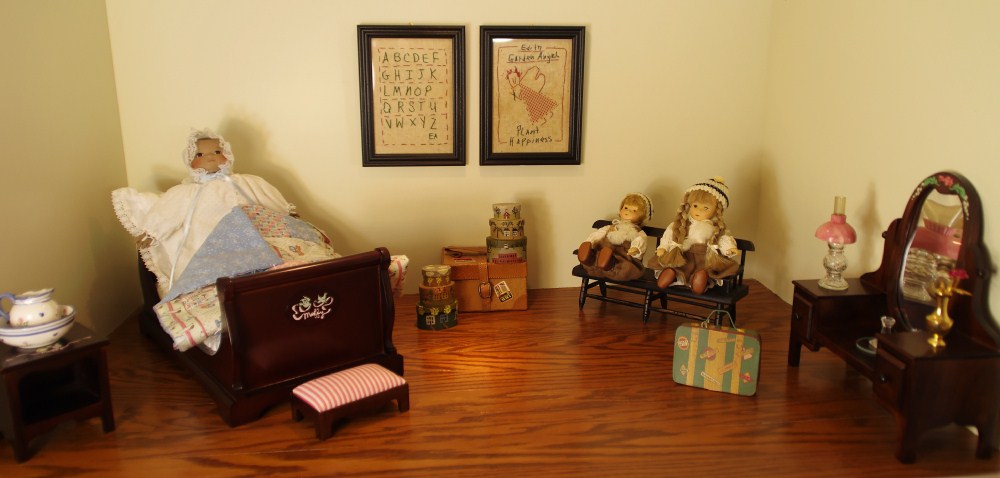 Vintage Doll Bedroom with Furniture, Accessories and Dolls
