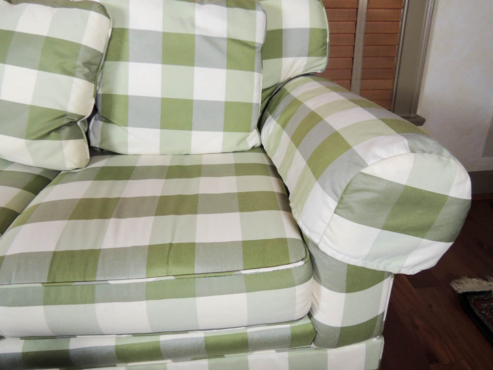 Gingham Large Print Upholstered Sofa