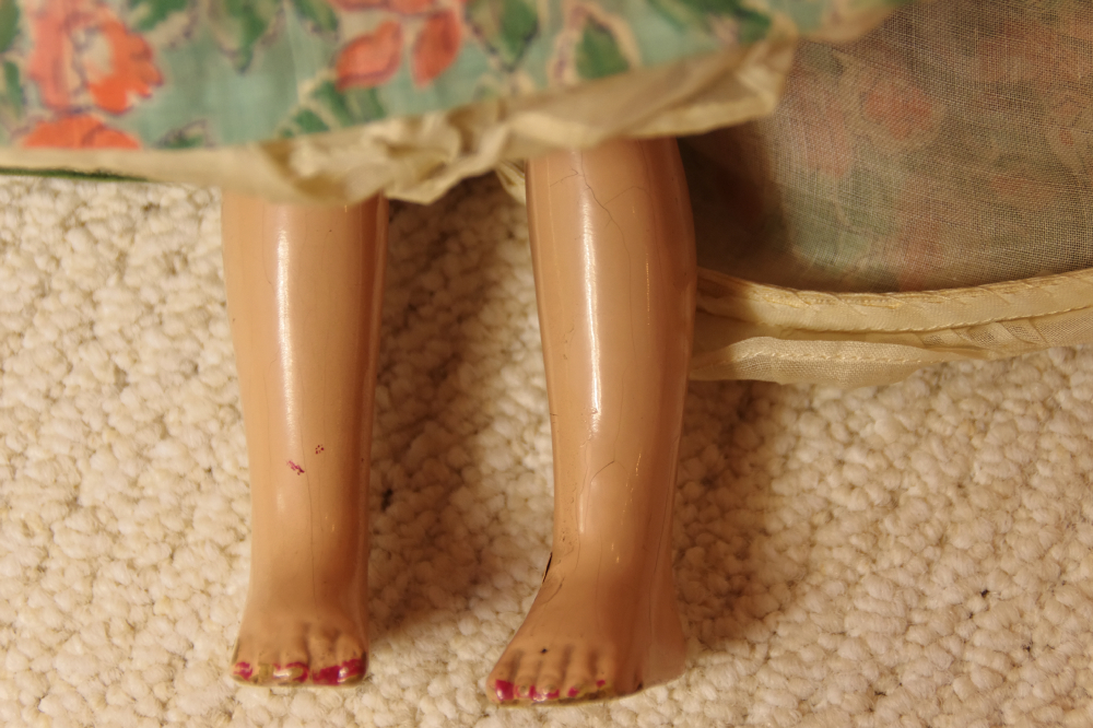 Vintage Doll Living Room with Furniture, Accessories and Dolls