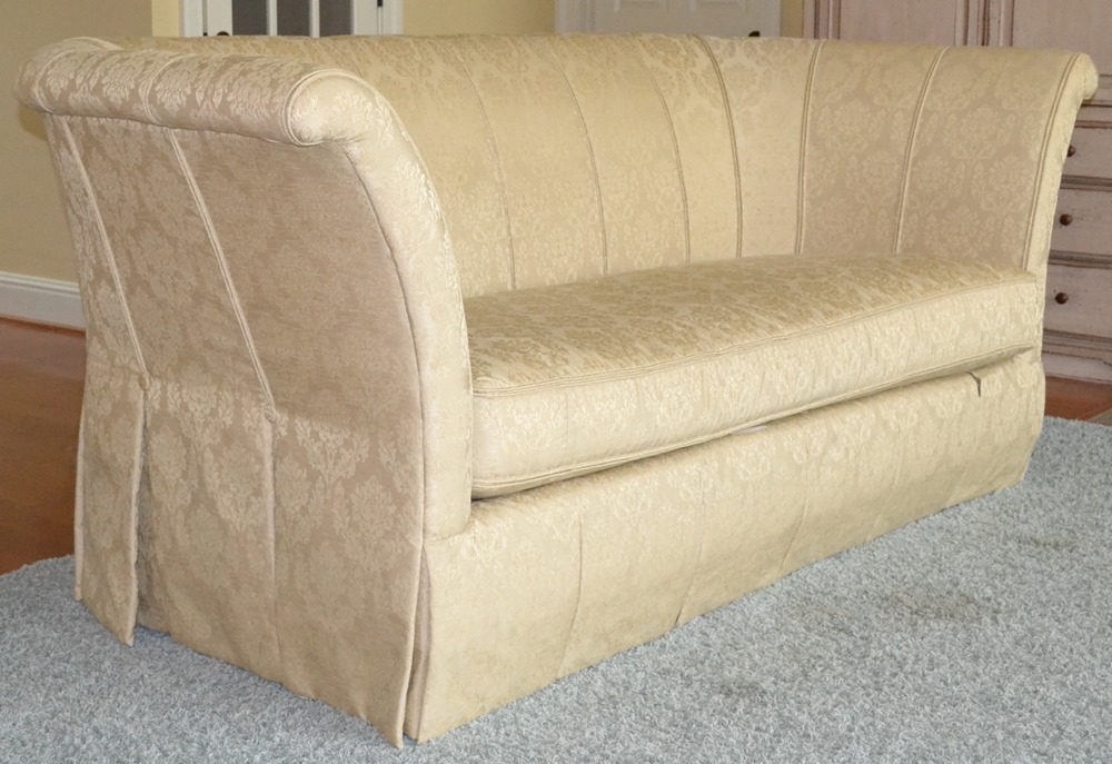 Bentley Churchill 'Cambridge' Sofa