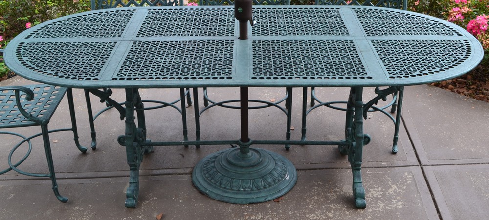 Cast Classics Landgrave Cast Aluminum Patio Set Table 8 Chairs & Umbrella