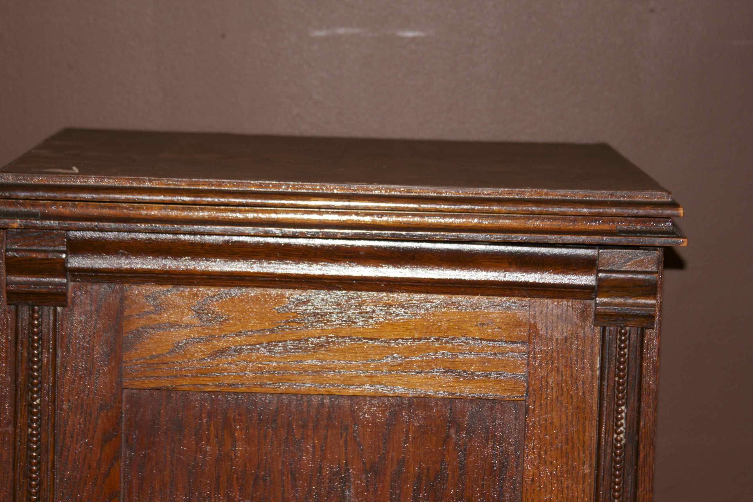 Antique Franklin Treadle Sewing Machine In Oak Cabinet