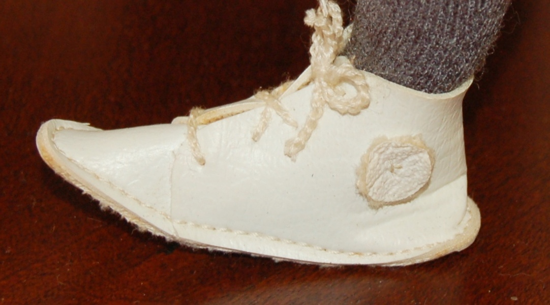 Signed Limted Edtion Edward Gorey "The Doubtful Guest" Doll