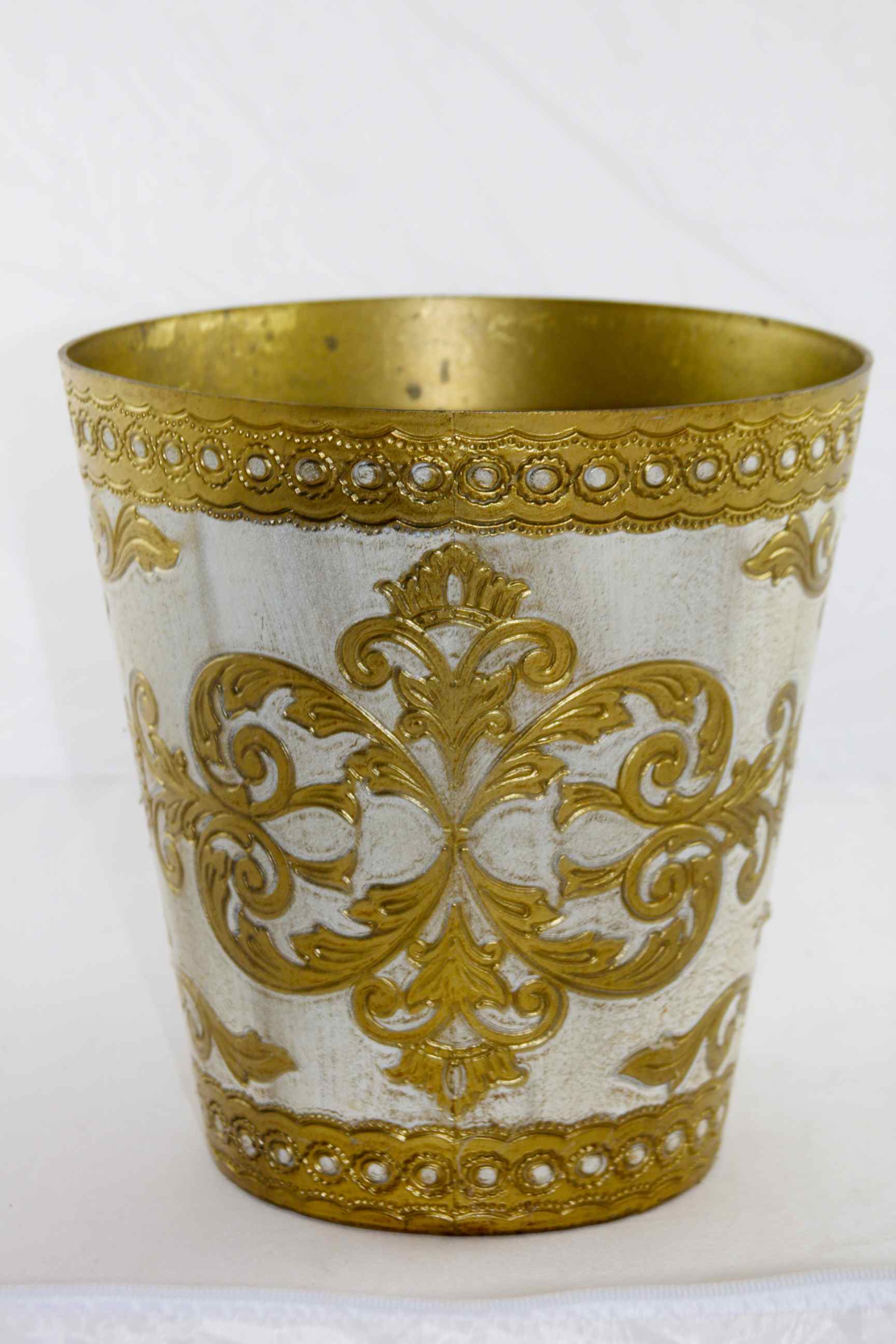 Lovely Vintage Waste Basket