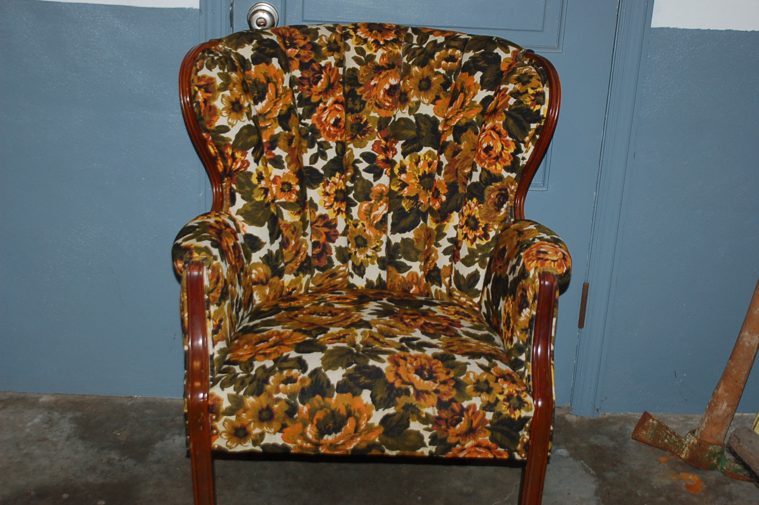 Fan Back Upholstered  Chair