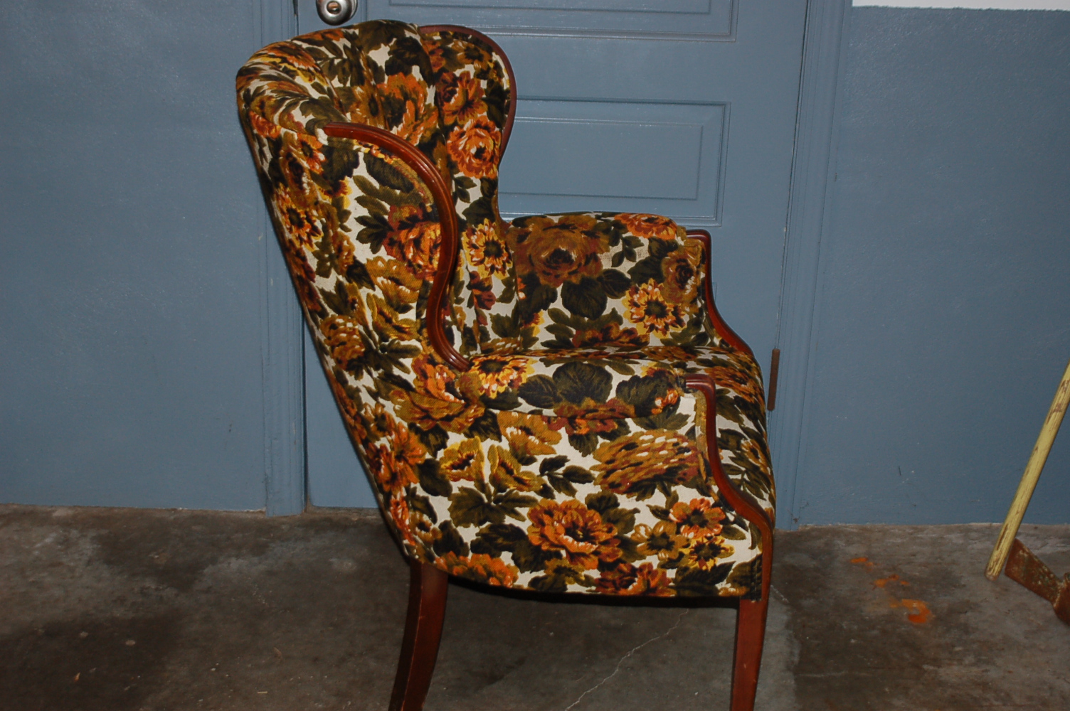 Fan Back Upholstered  Chair