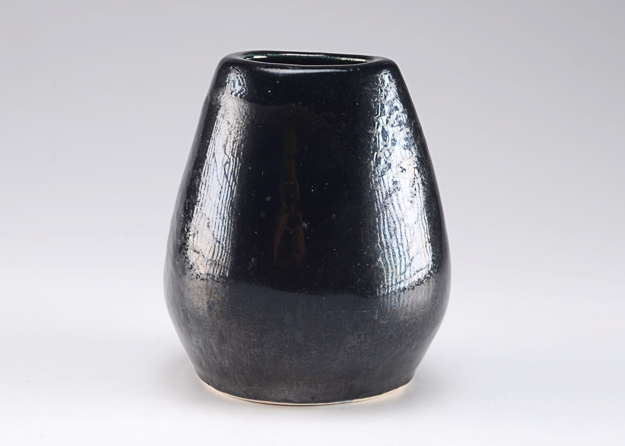 Rare Experimental Gun Metal Glaze Russel Wright Bauer Pottery Corsage Vase 