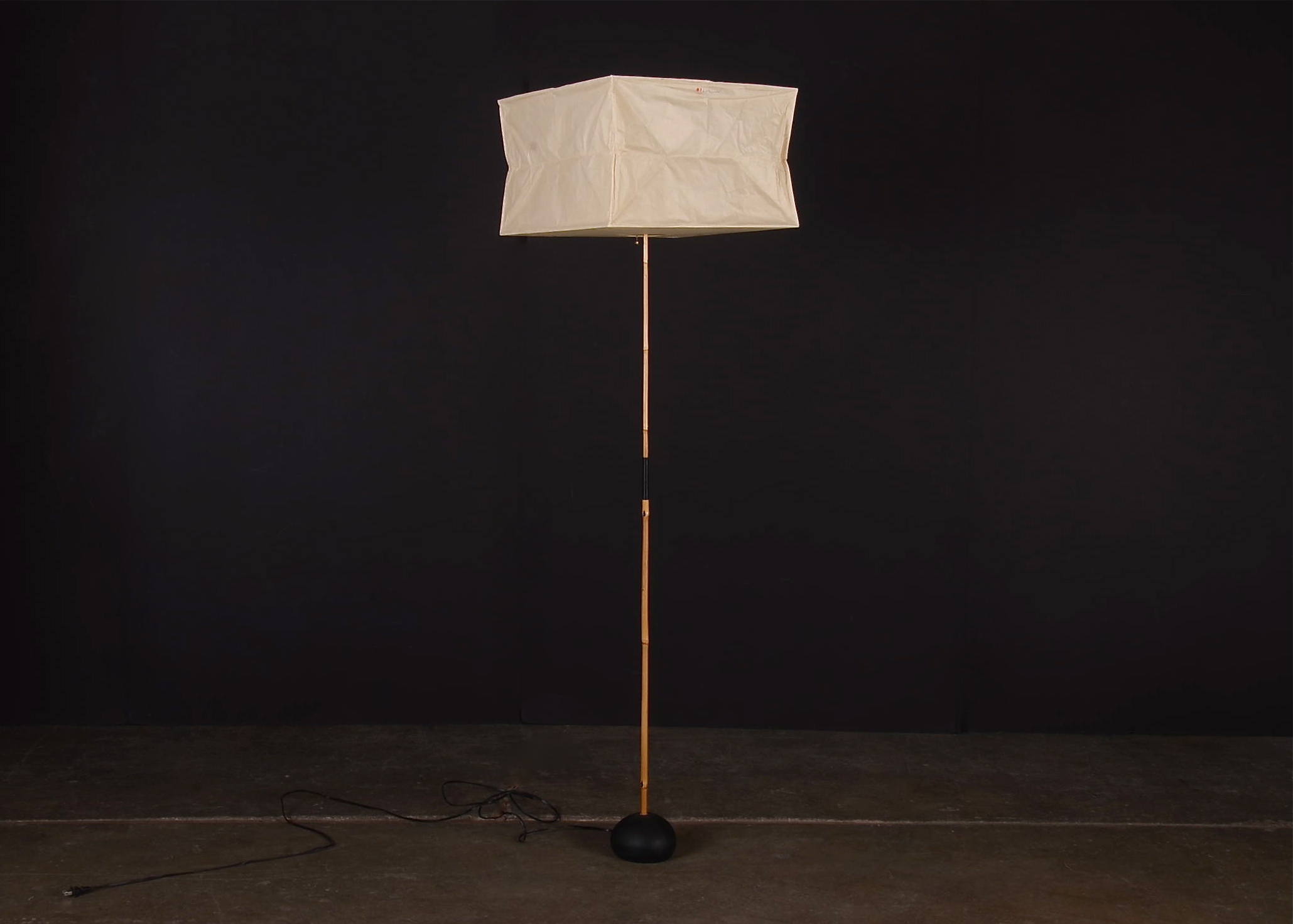 Isamu Noguchi Akari Floor Lamp