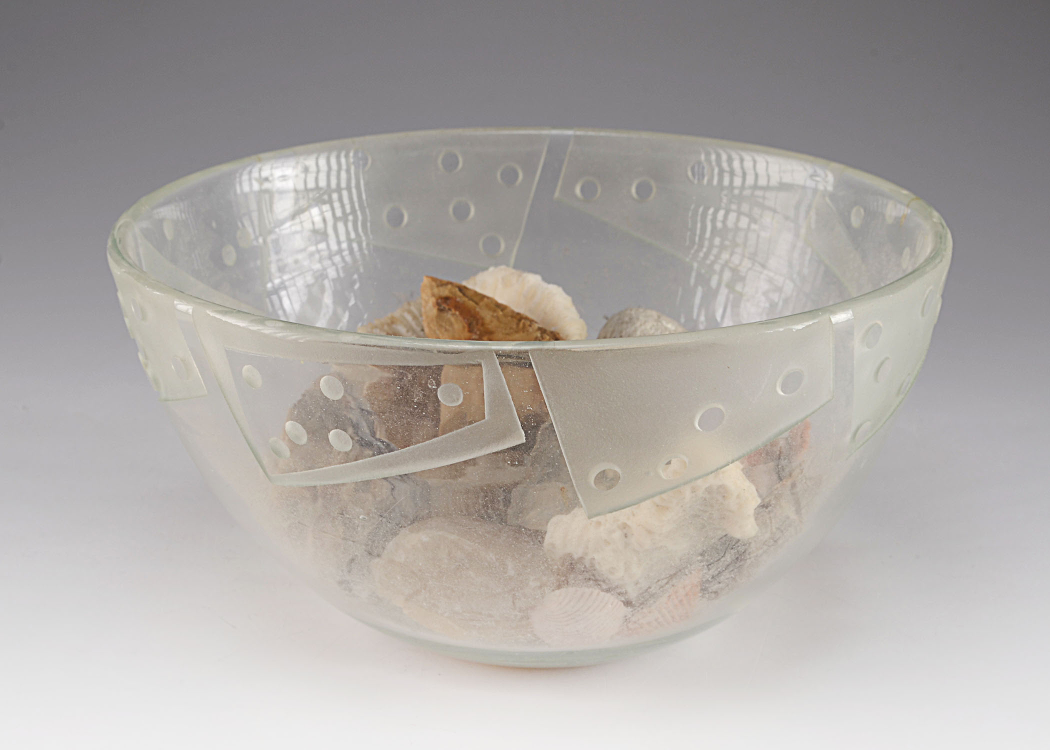 Modern Art Glass Bowl.