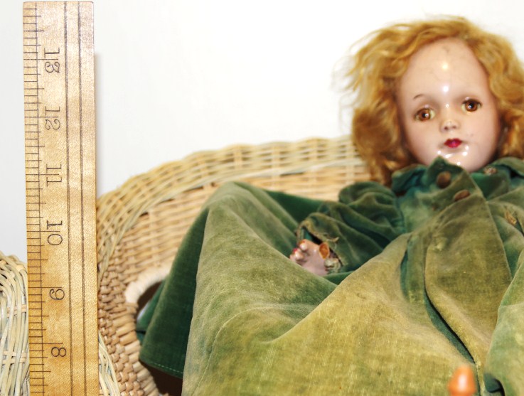 Vintage Doll Living Room with Furniture, Accessories and Dolls