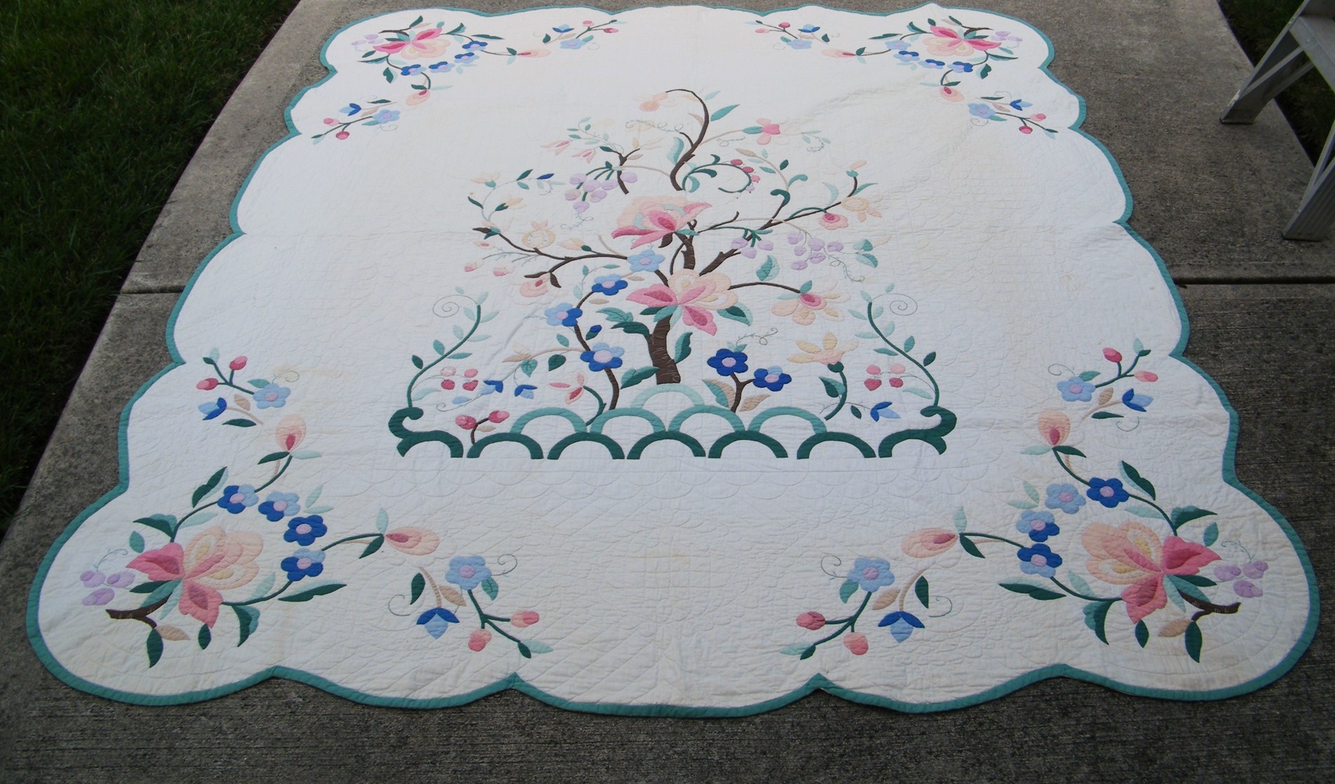 1930's Tree of Life Applique Quilt