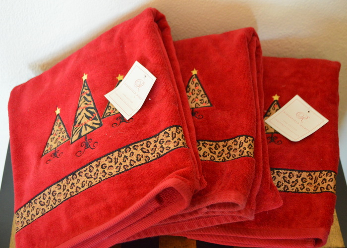Holiday Bath Towels from Ridgefield Home Christmas Collection