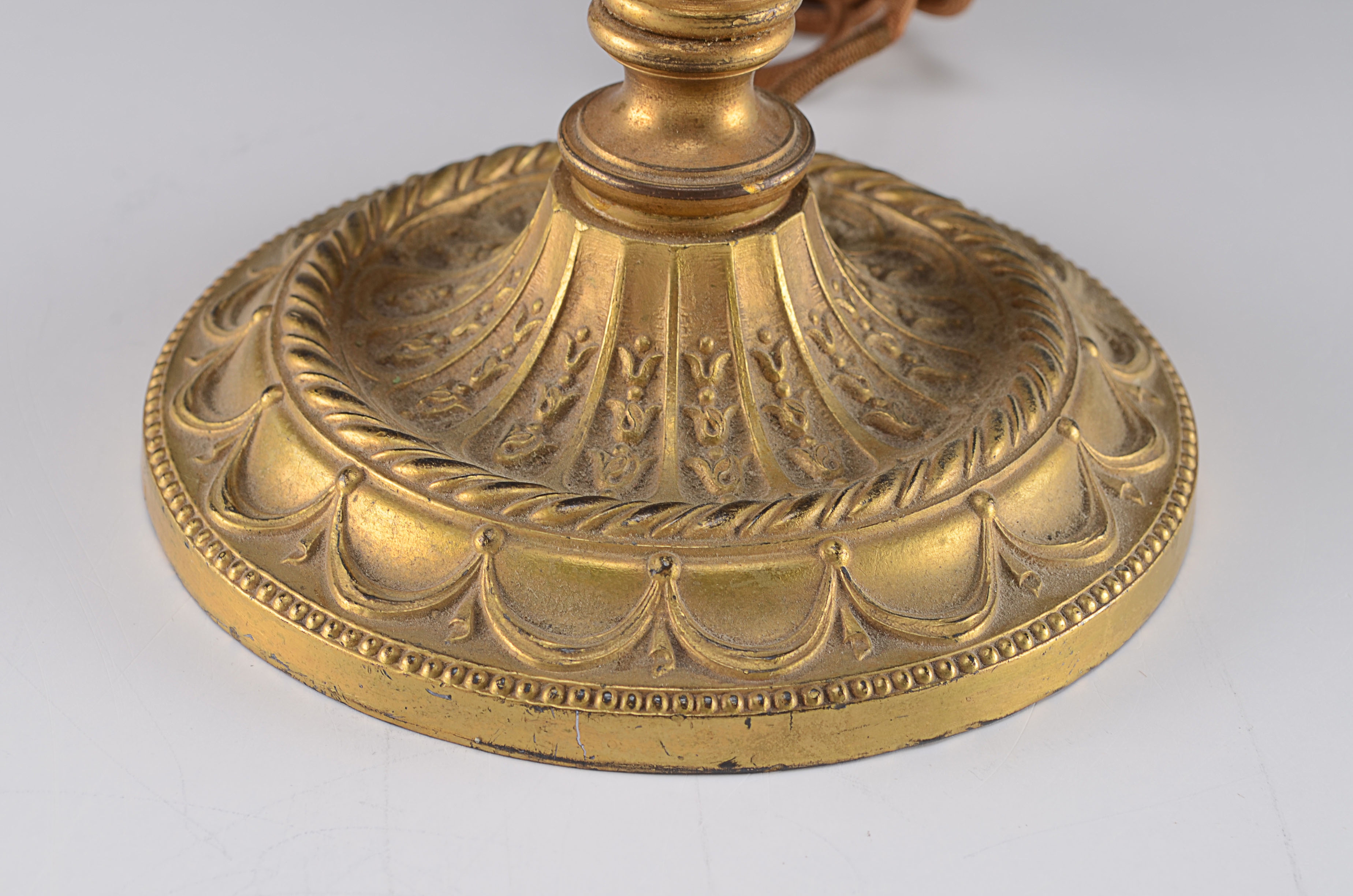 Decorative Antique Lamp with Floral Motif