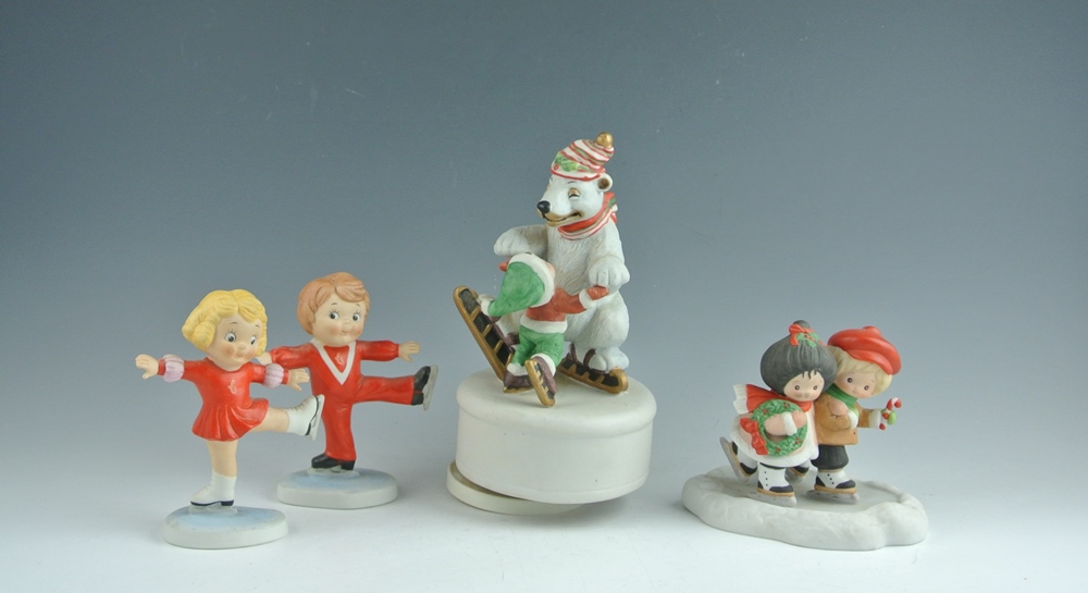 Musical Polar Bear "We Wish You A Merry Christmas" & Campbell's Kids Figurines