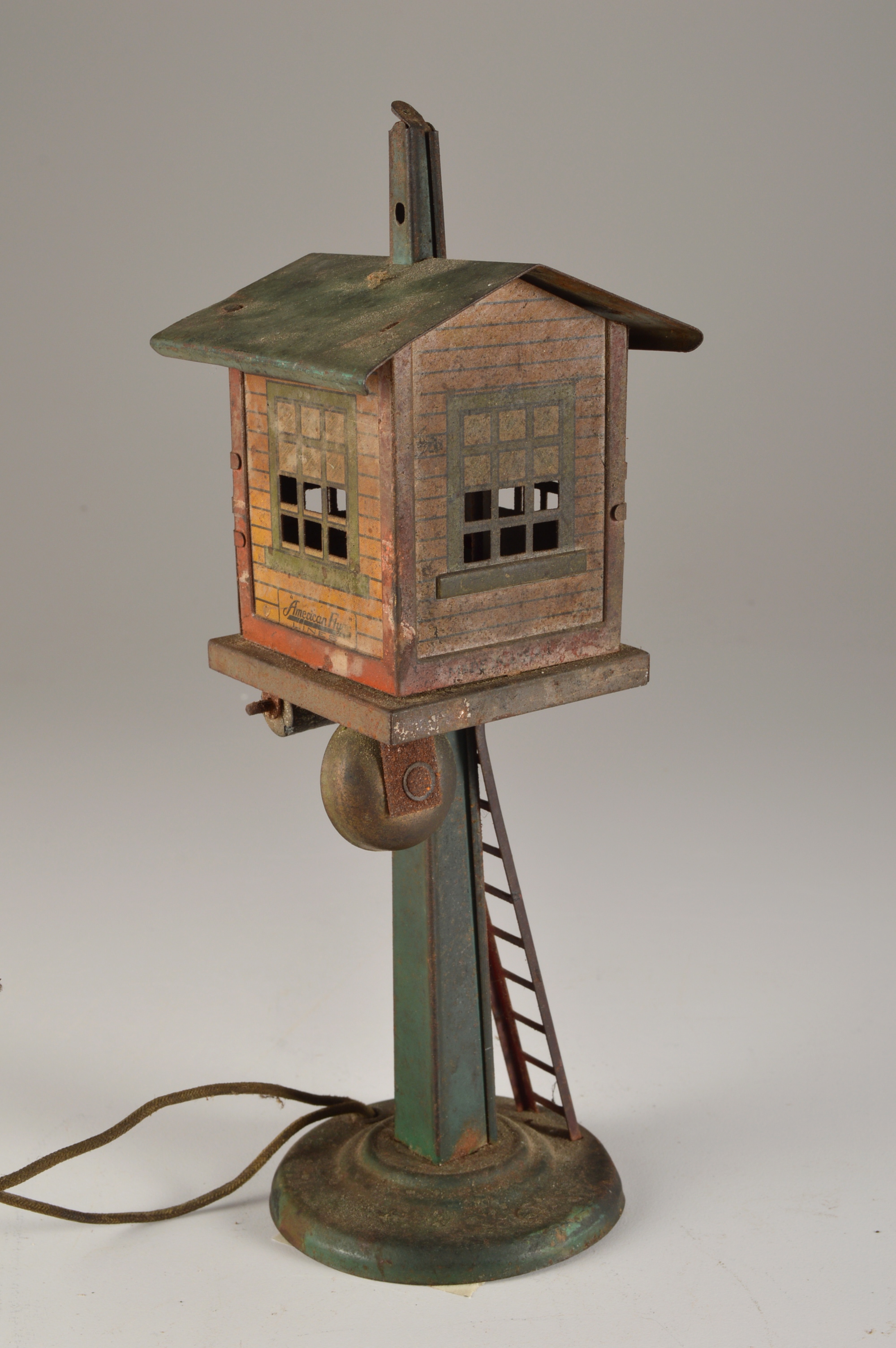 American Flyer Tin Litho Model Train Accessories