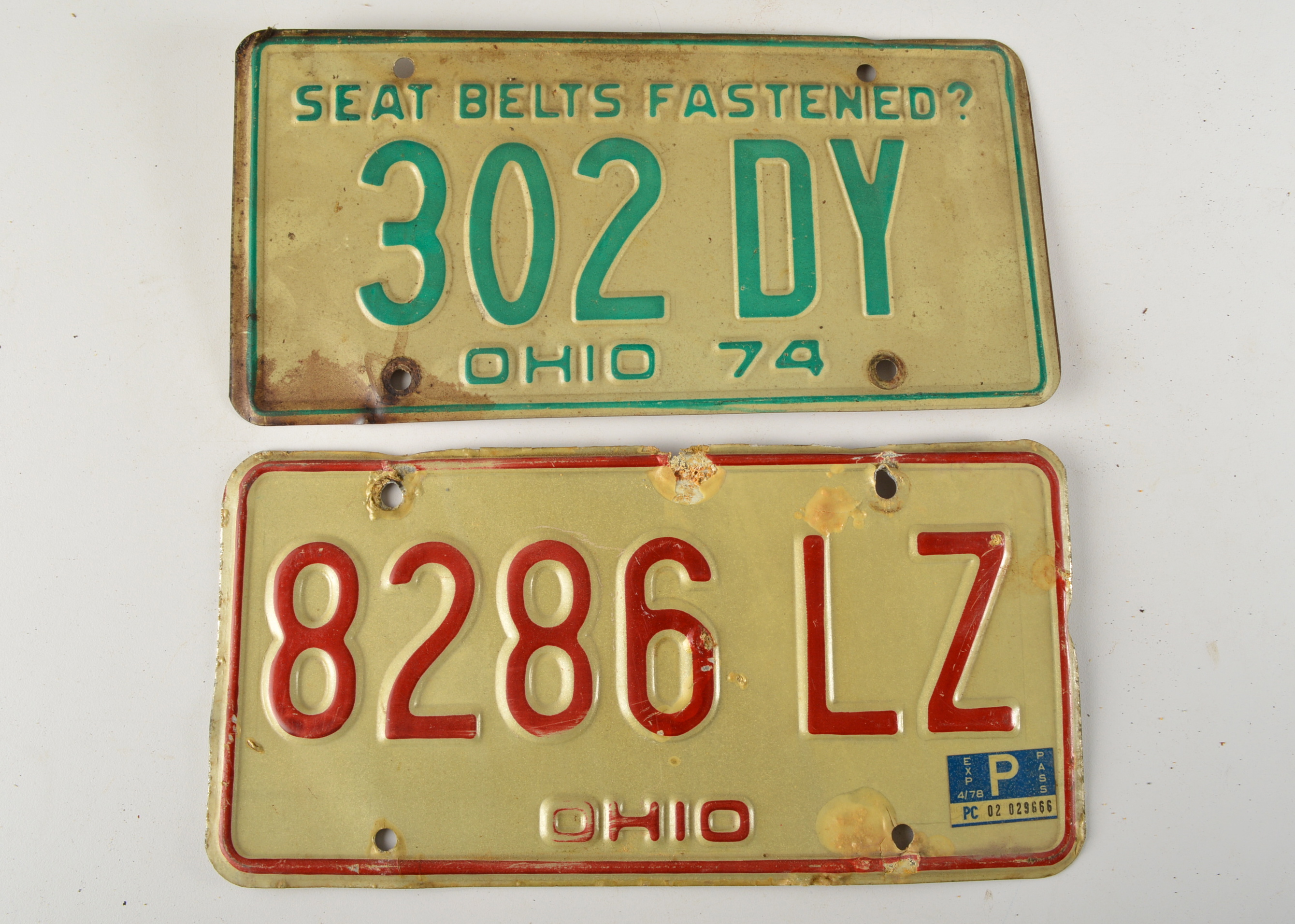 Lot of Vintage License Plates 