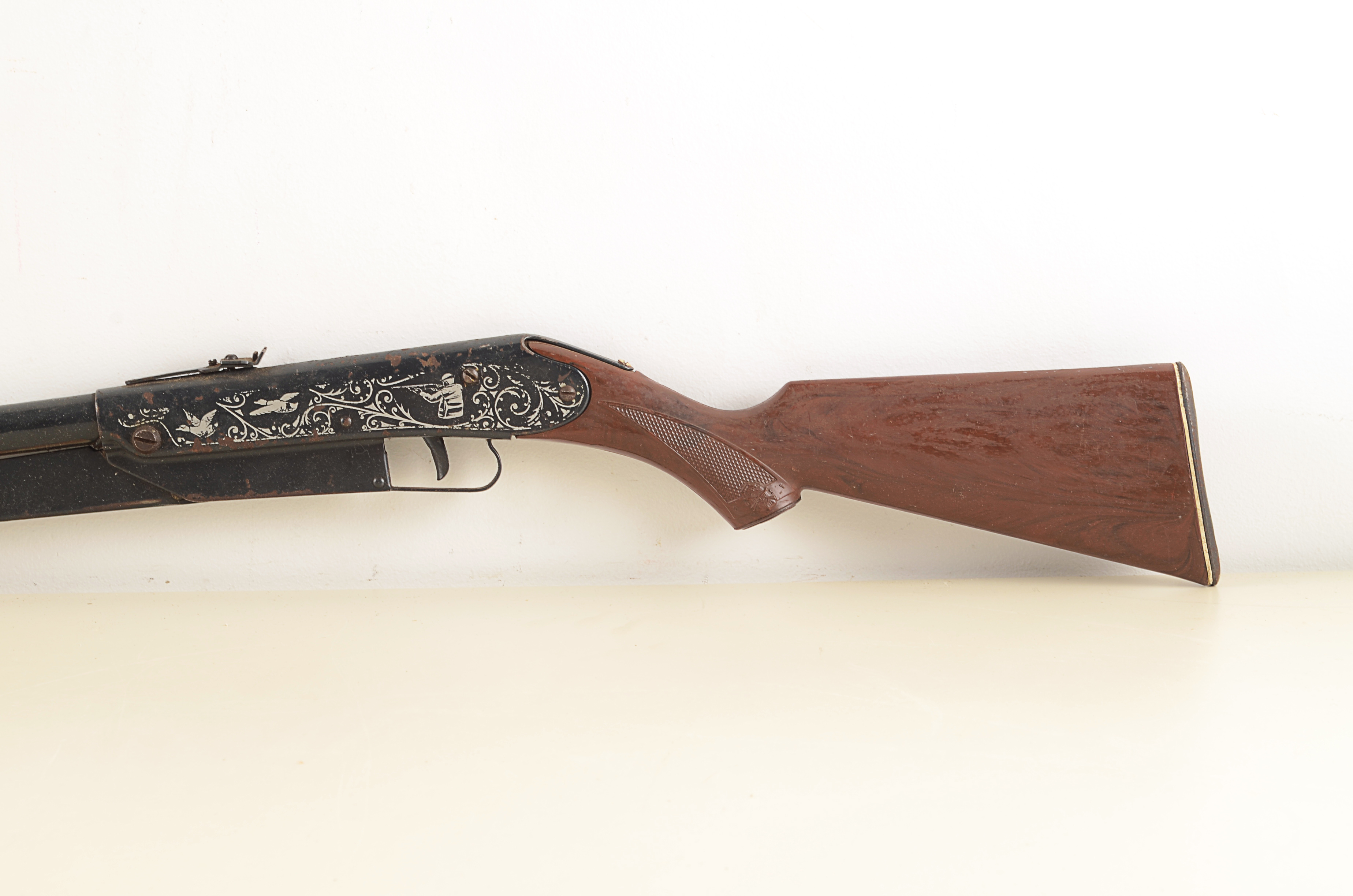 Vintage Daisy Model 25 BB Rifle. 